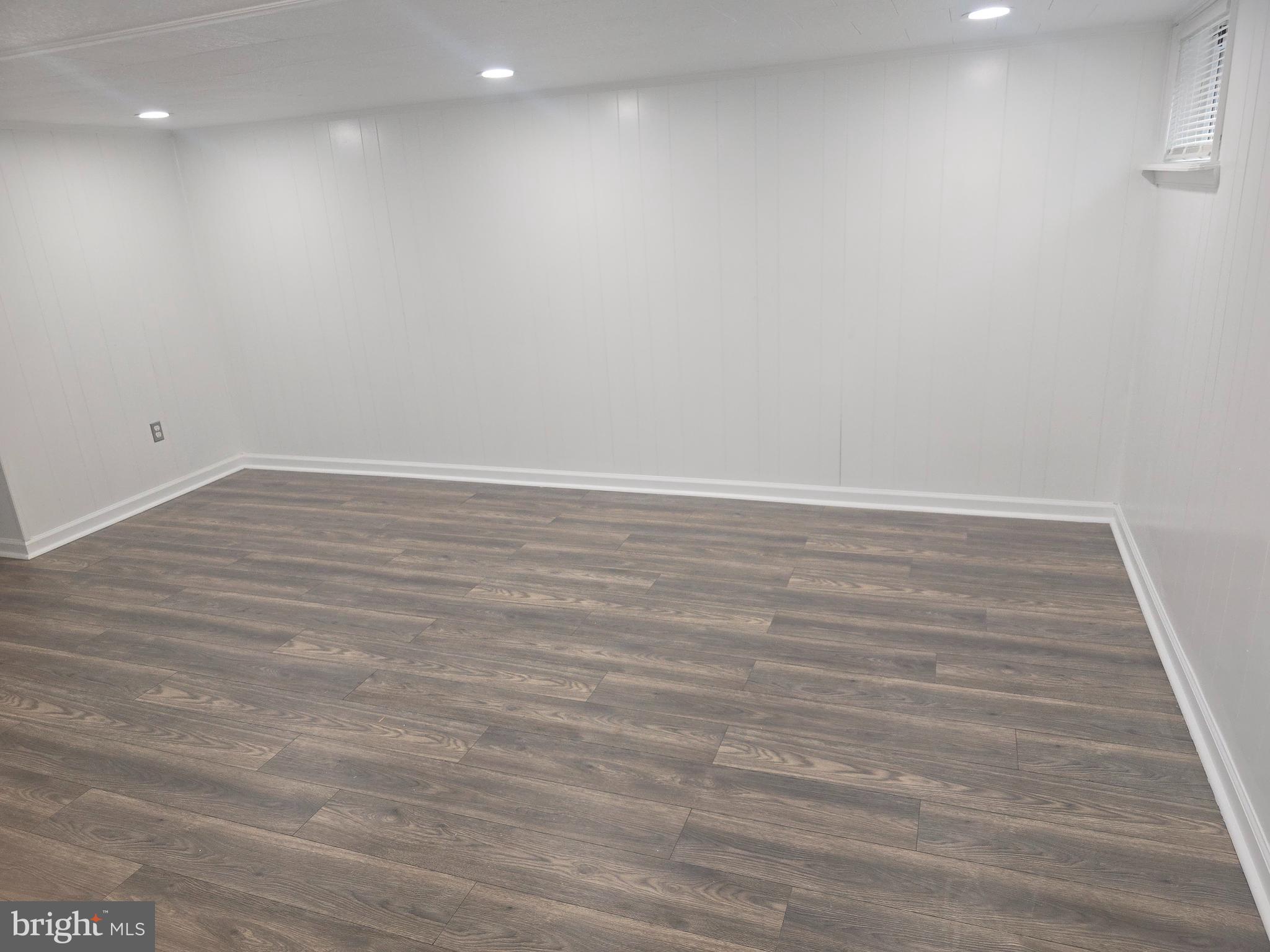 FLANNERY LANE - Residential