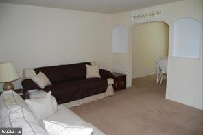 ROSEDALE - Residential Lease