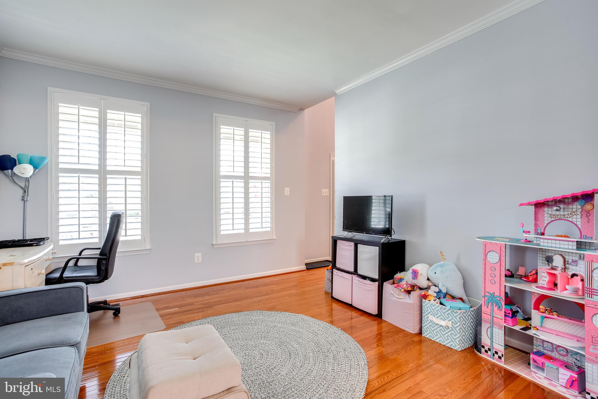 ROCKY POINTE - Residential