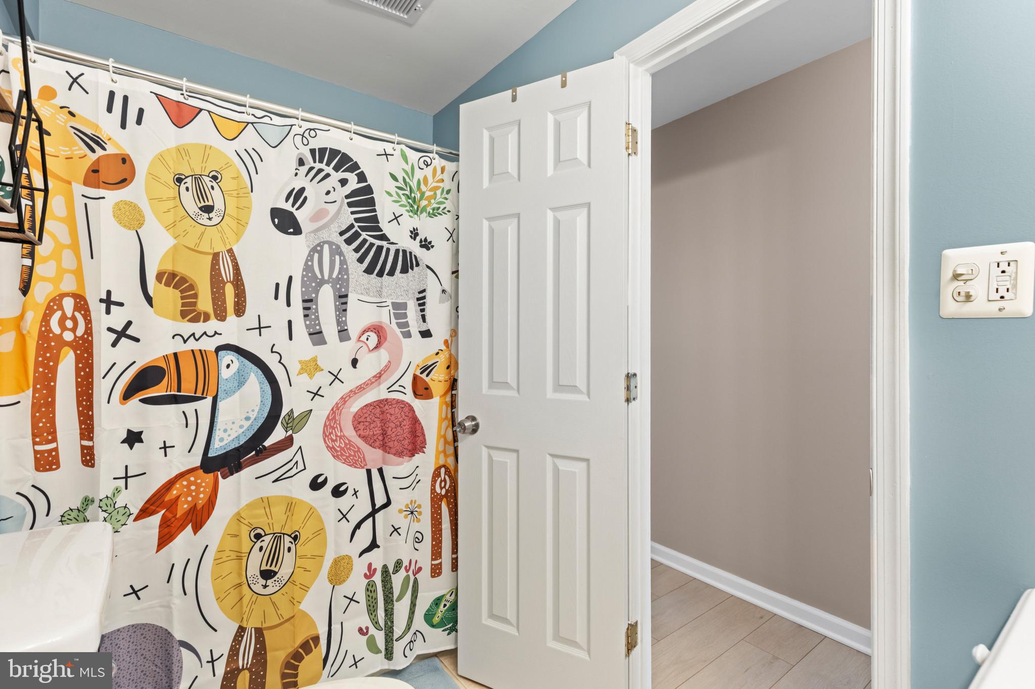 THE PROVINCES - Residential