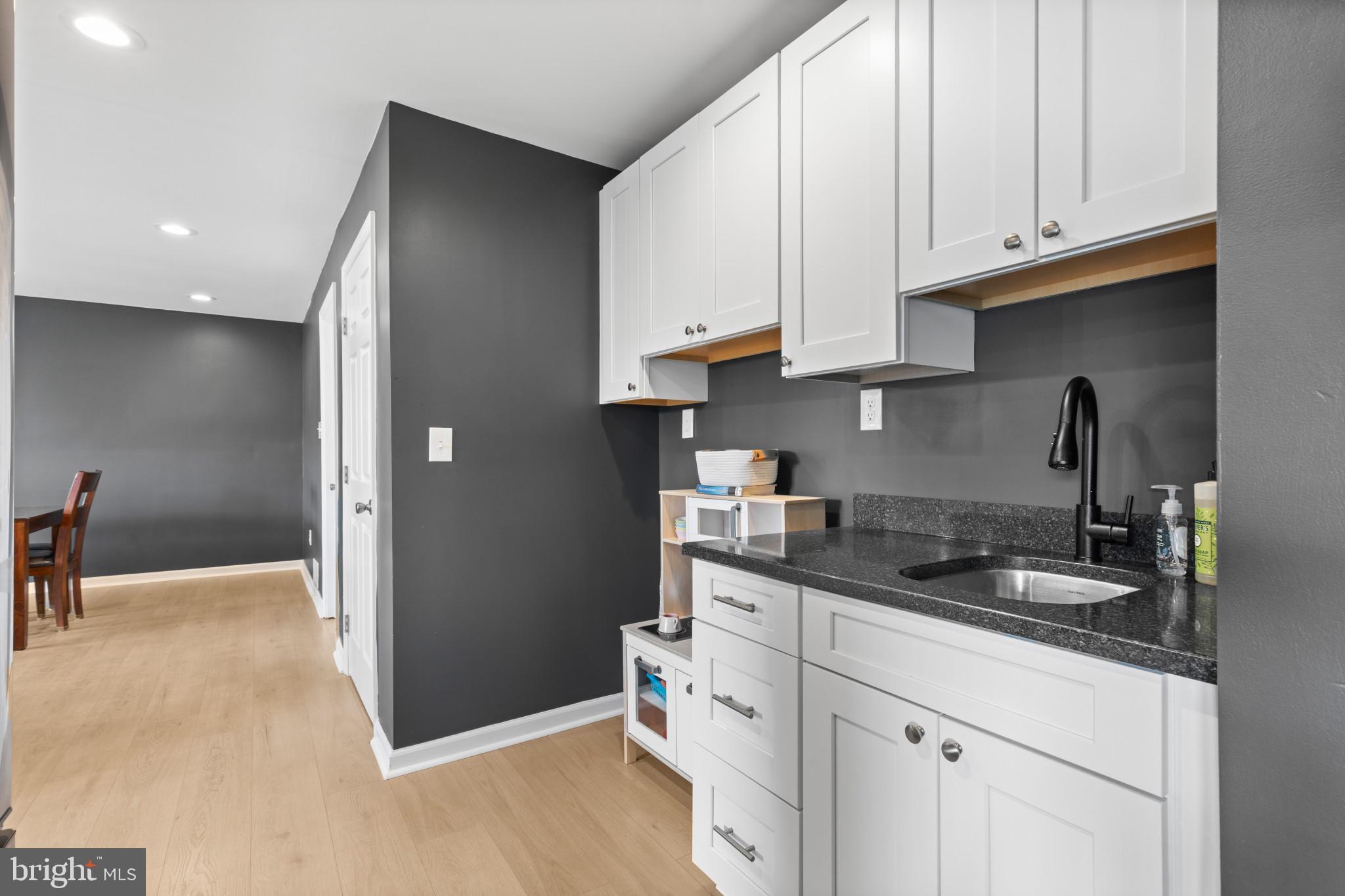 THE PROVINCES - Residential