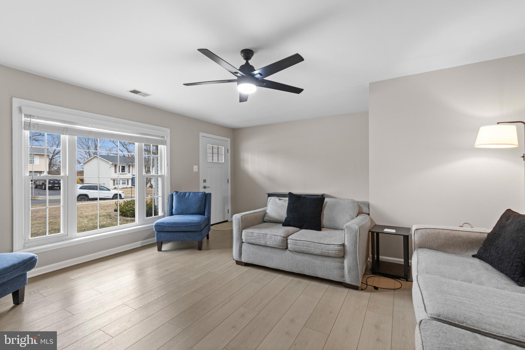 THE PROVINCES - Residential