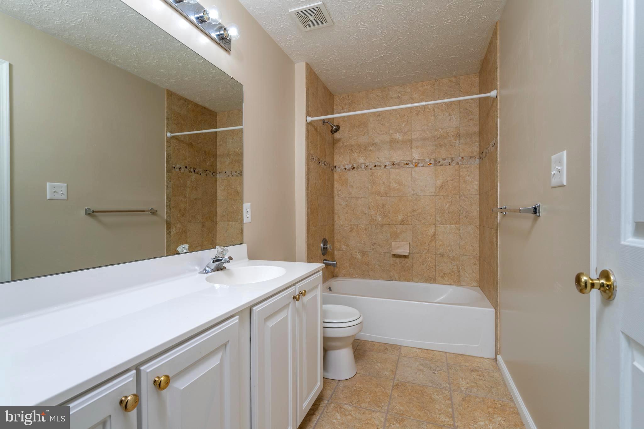 RICHFIELD STATION VILLAGE - Residential