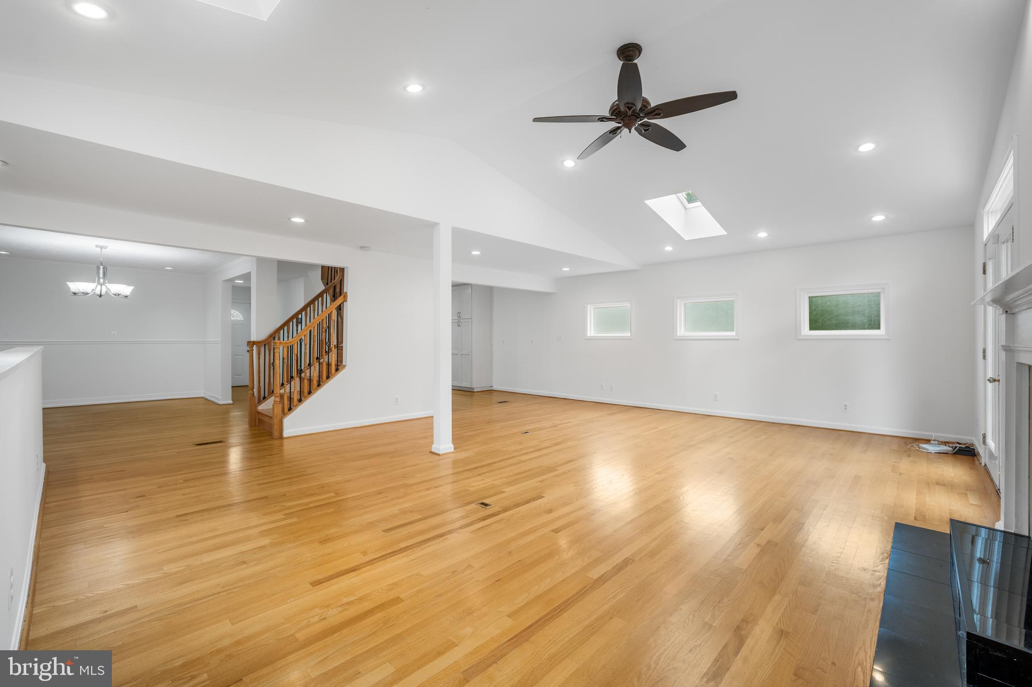 CHANTILLY FARM - Residential