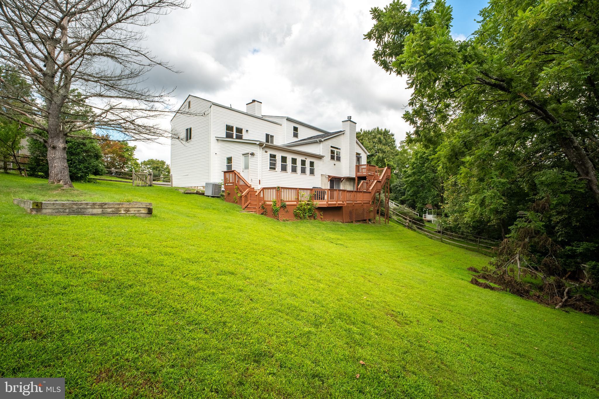 CHANTILLY FARM - Residential