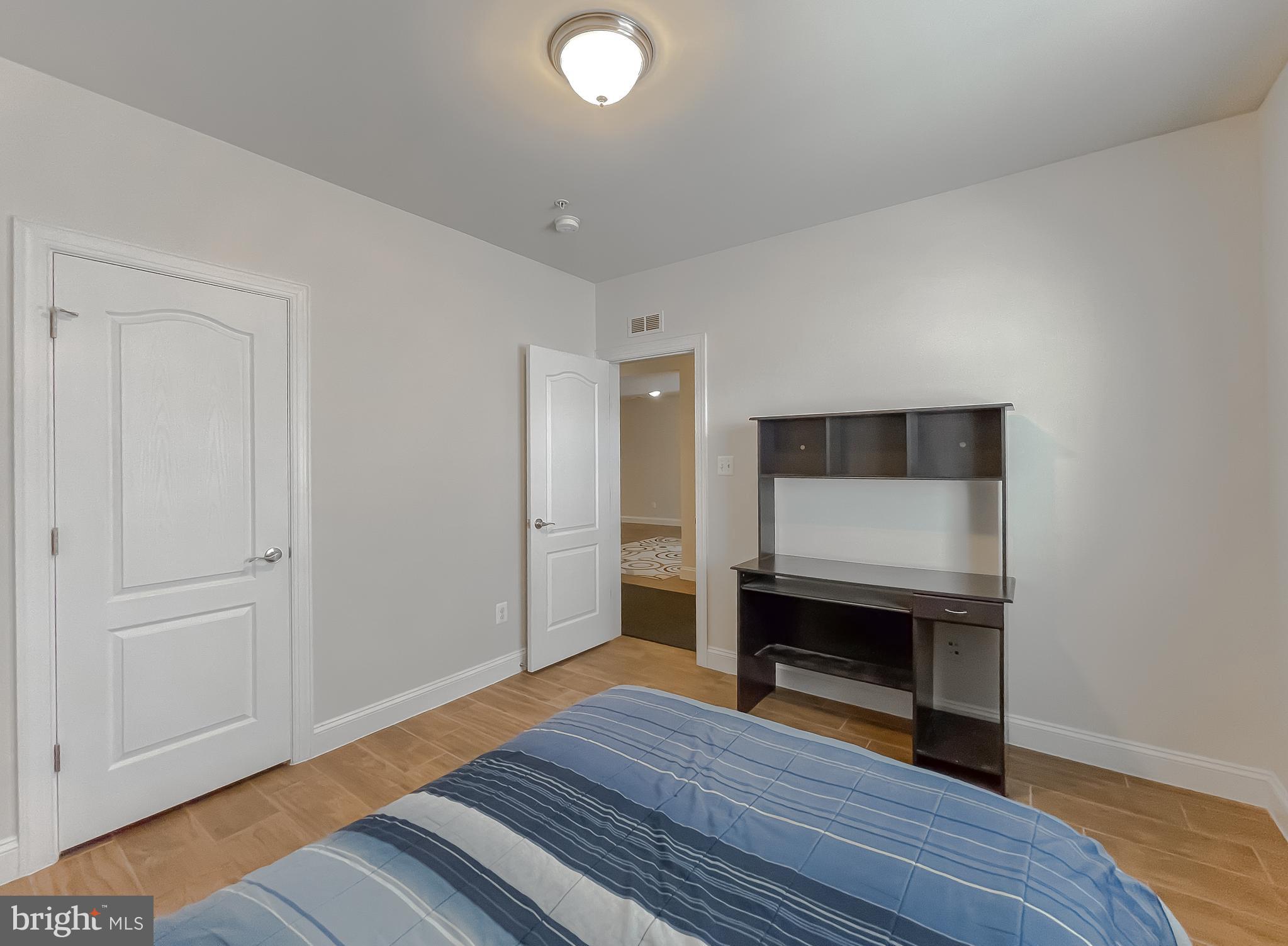 BROAD CREEK - Residential