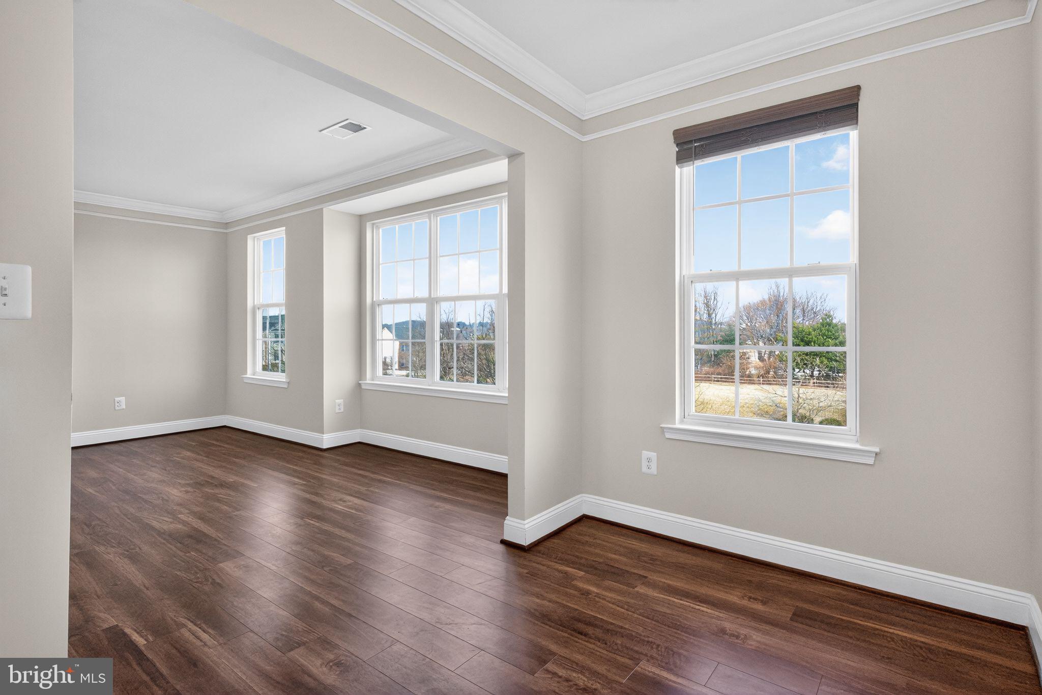 ARORA HILLS - Residential