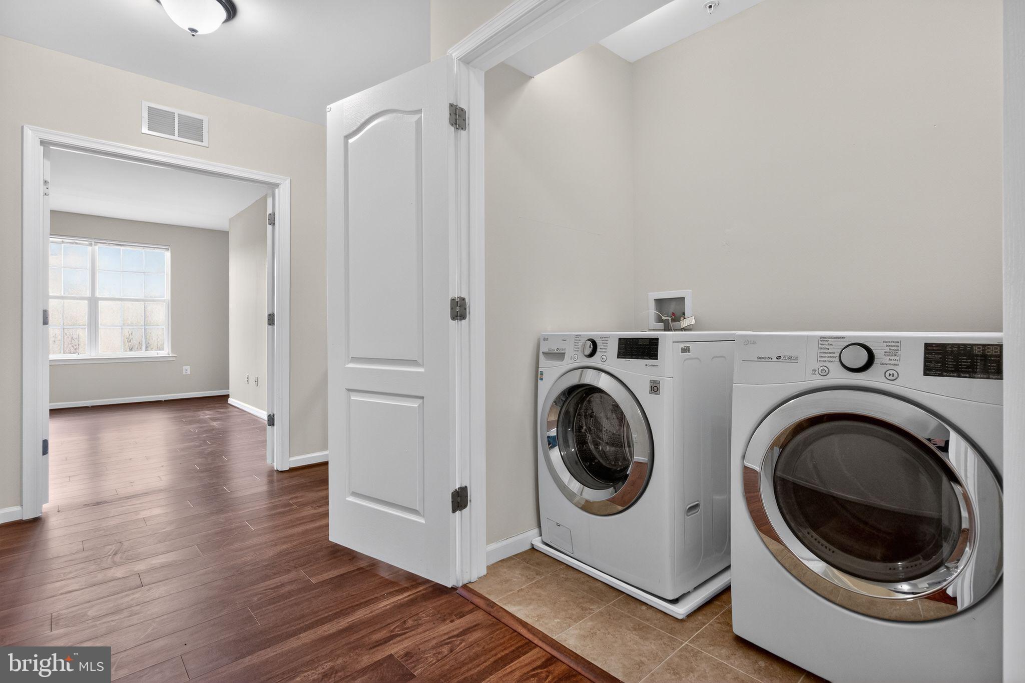 ARORA HILLS - Residential