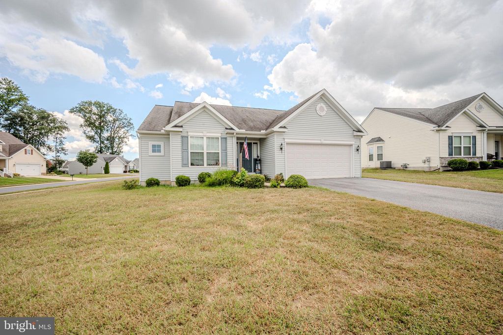 Photo of 92 River Cliff Circle, FELTON, DE 19943 (MLS # DEKT2039696)
