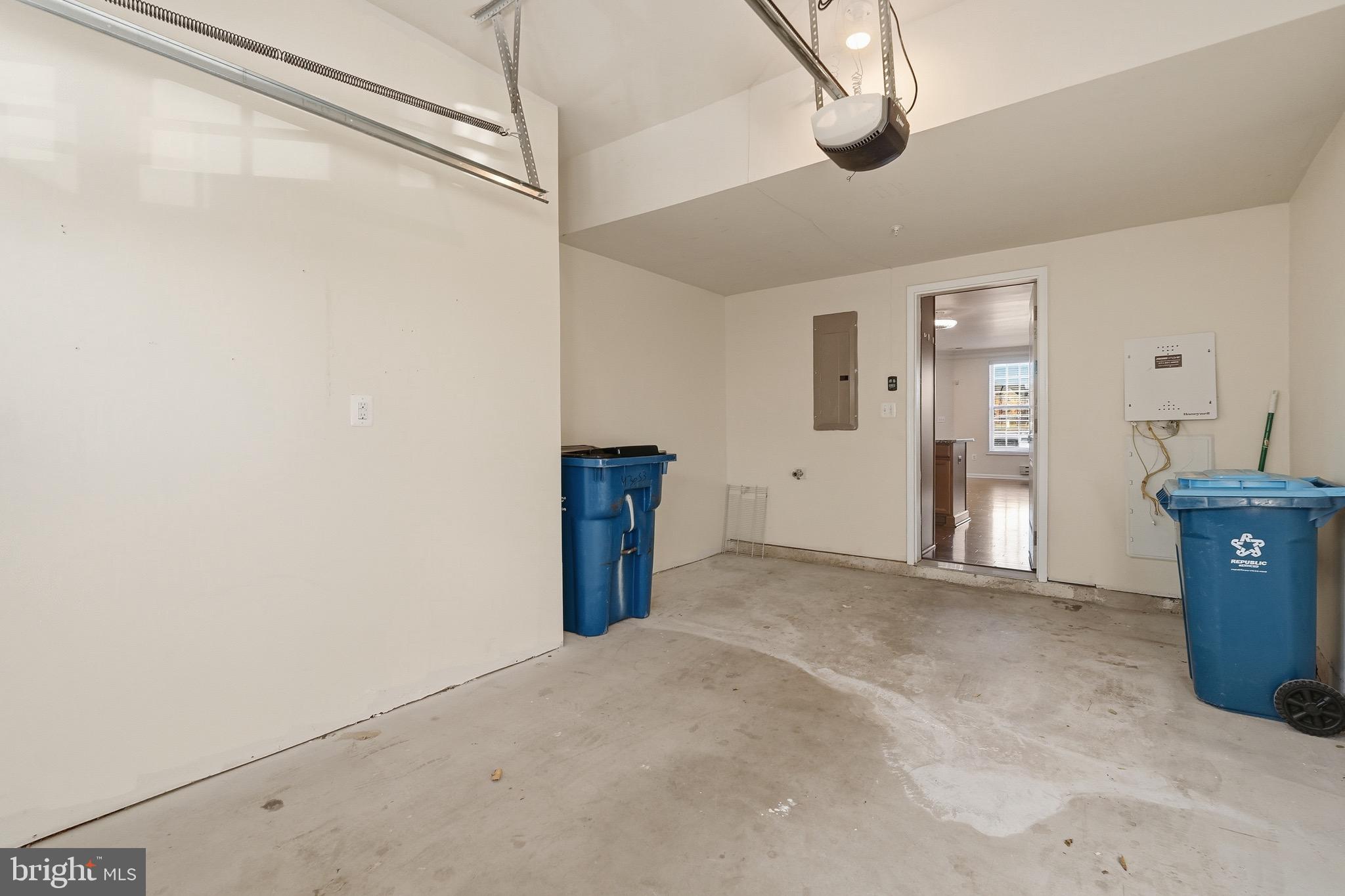 BUCKINGHAM AT LOUDOUN VALLEY - Residential