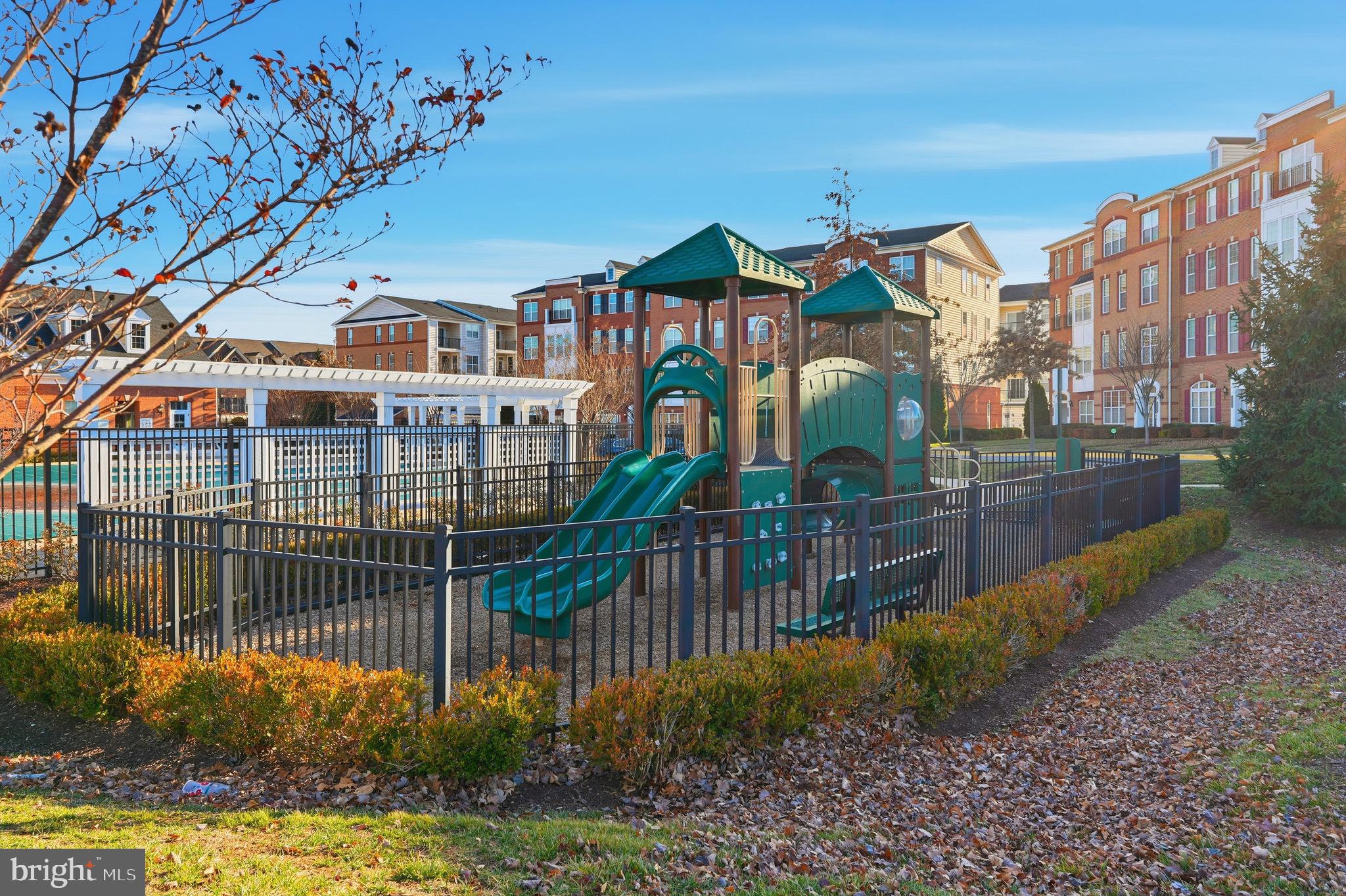 BUCKINGHAM AT LOUDOUN VALLEY - Residential