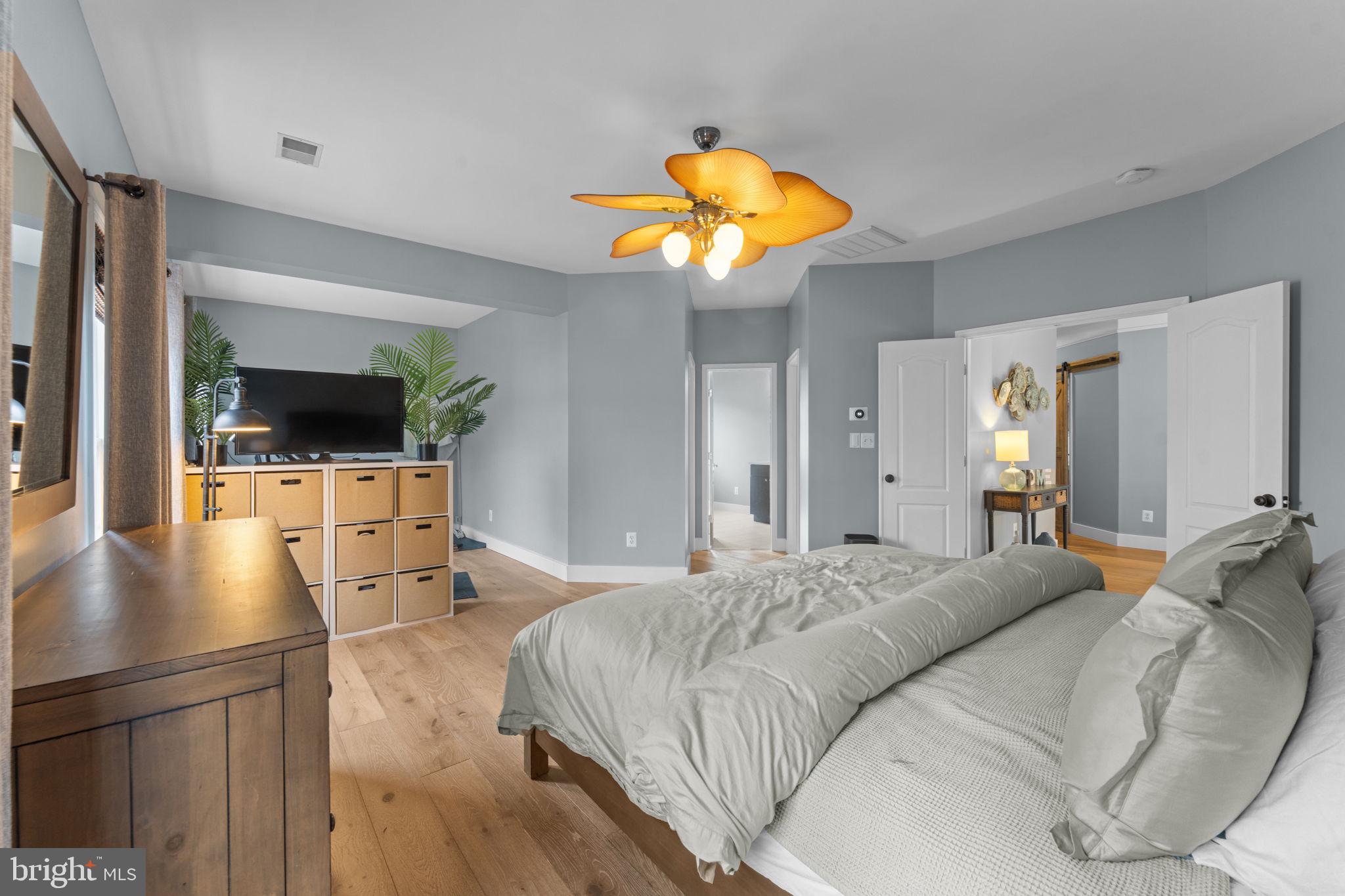 BROADLANDS - Residential