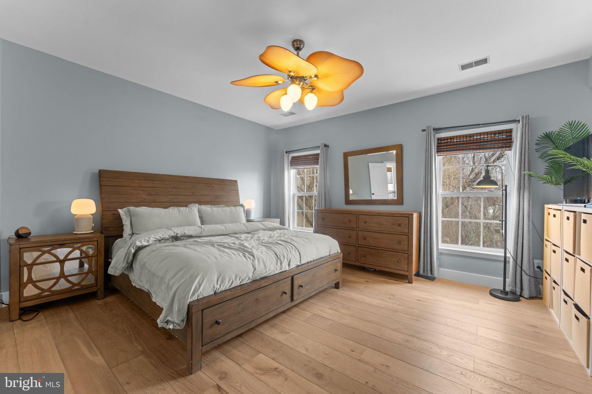 BROADLANDS - Residential