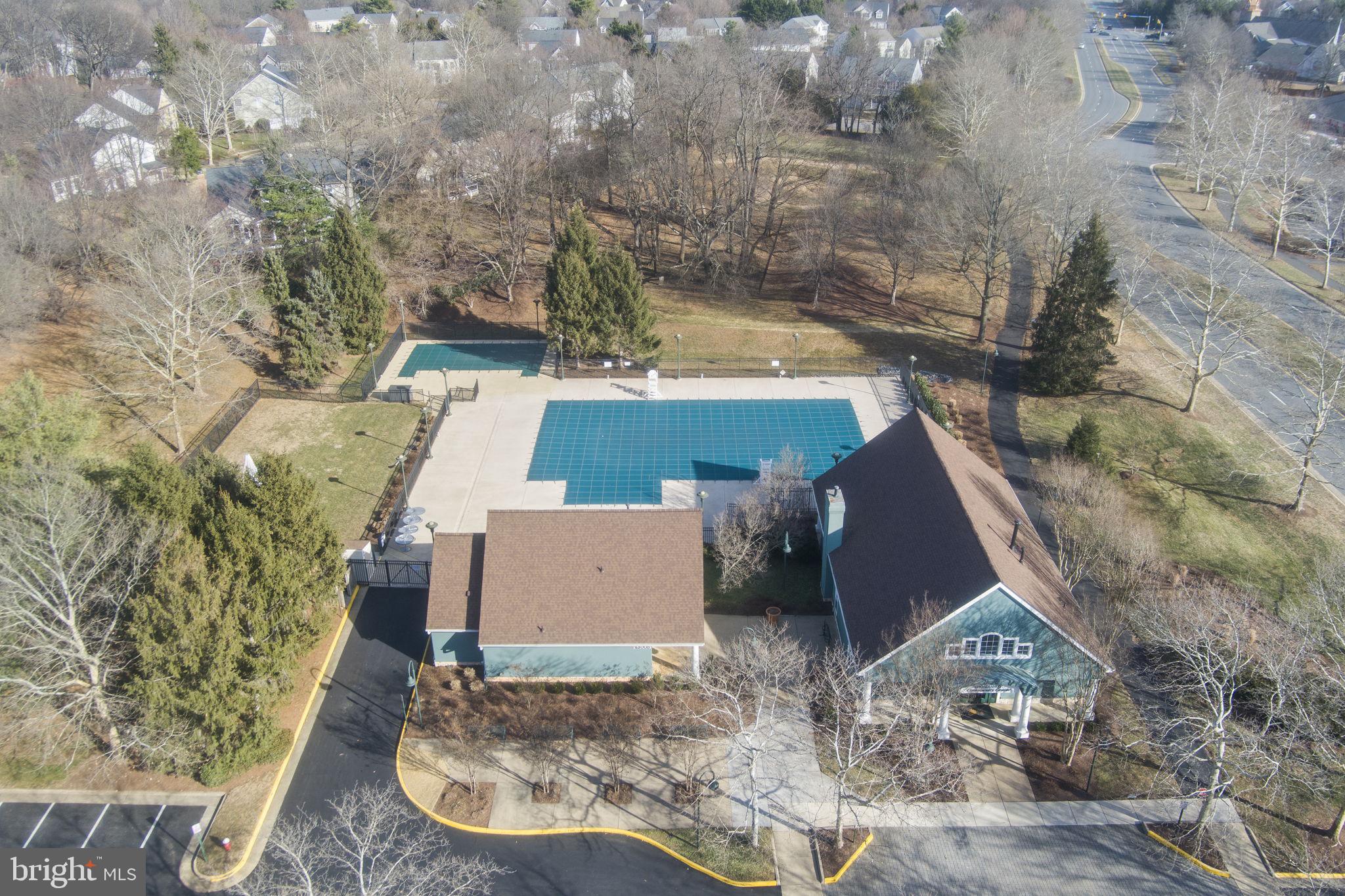 BROADLANDS - Residential