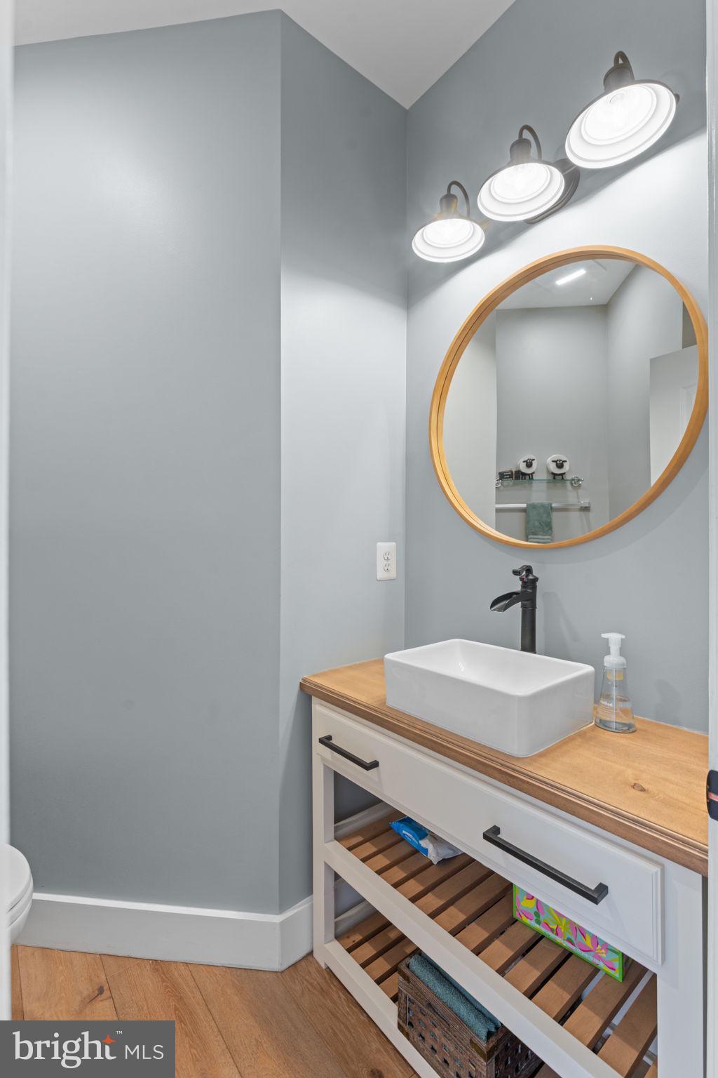 BROADLANDS - Residential