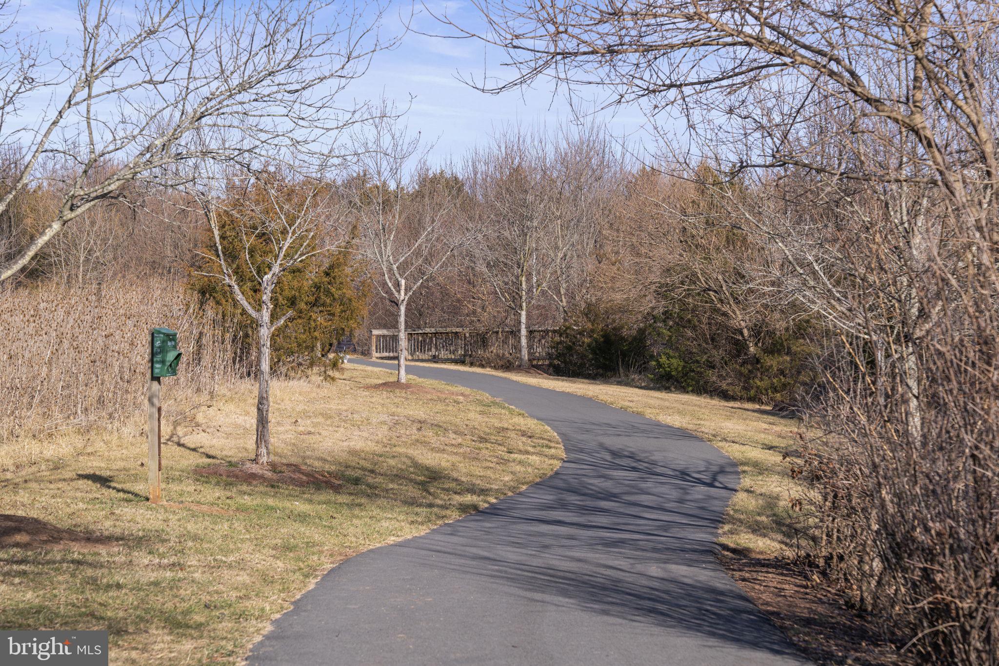 BROADLANDS - Residential