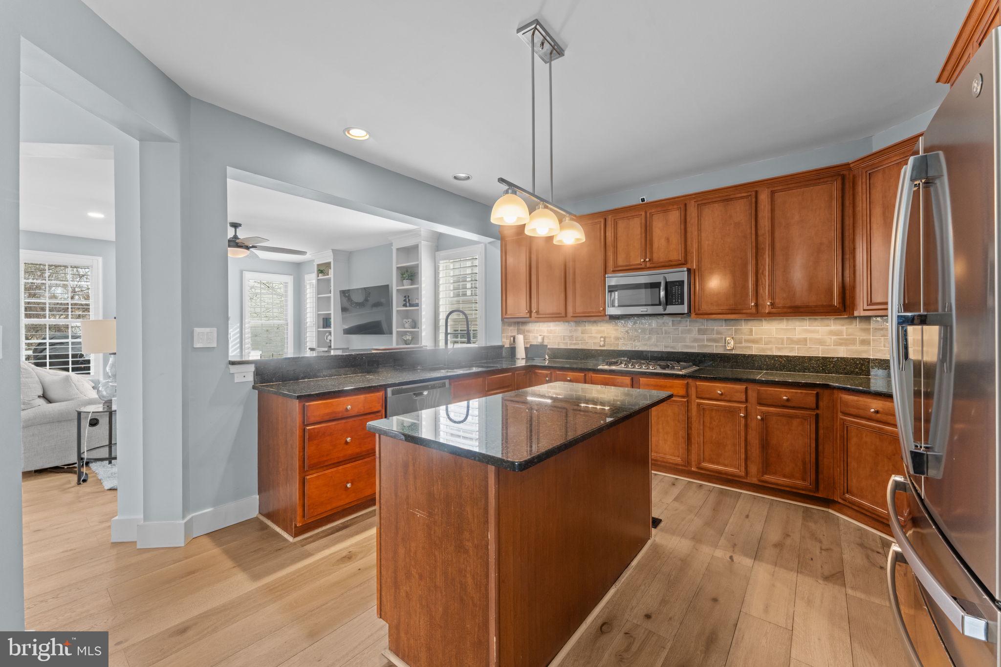 BROADLANDS - Residential