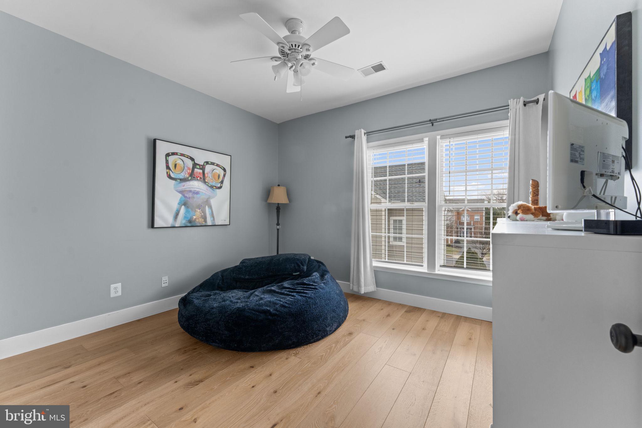 BROADLANDS - Residential