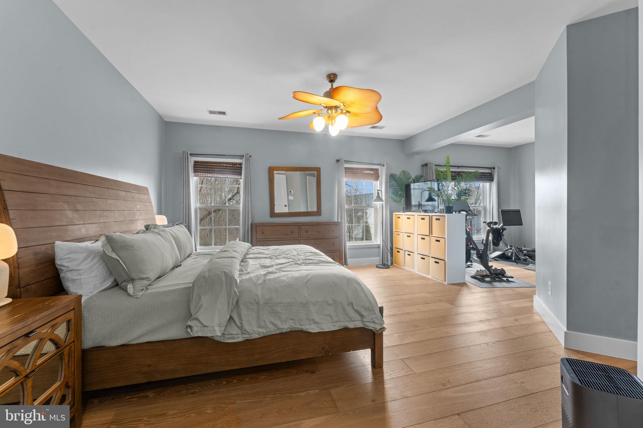 BROADLANDS - Residential