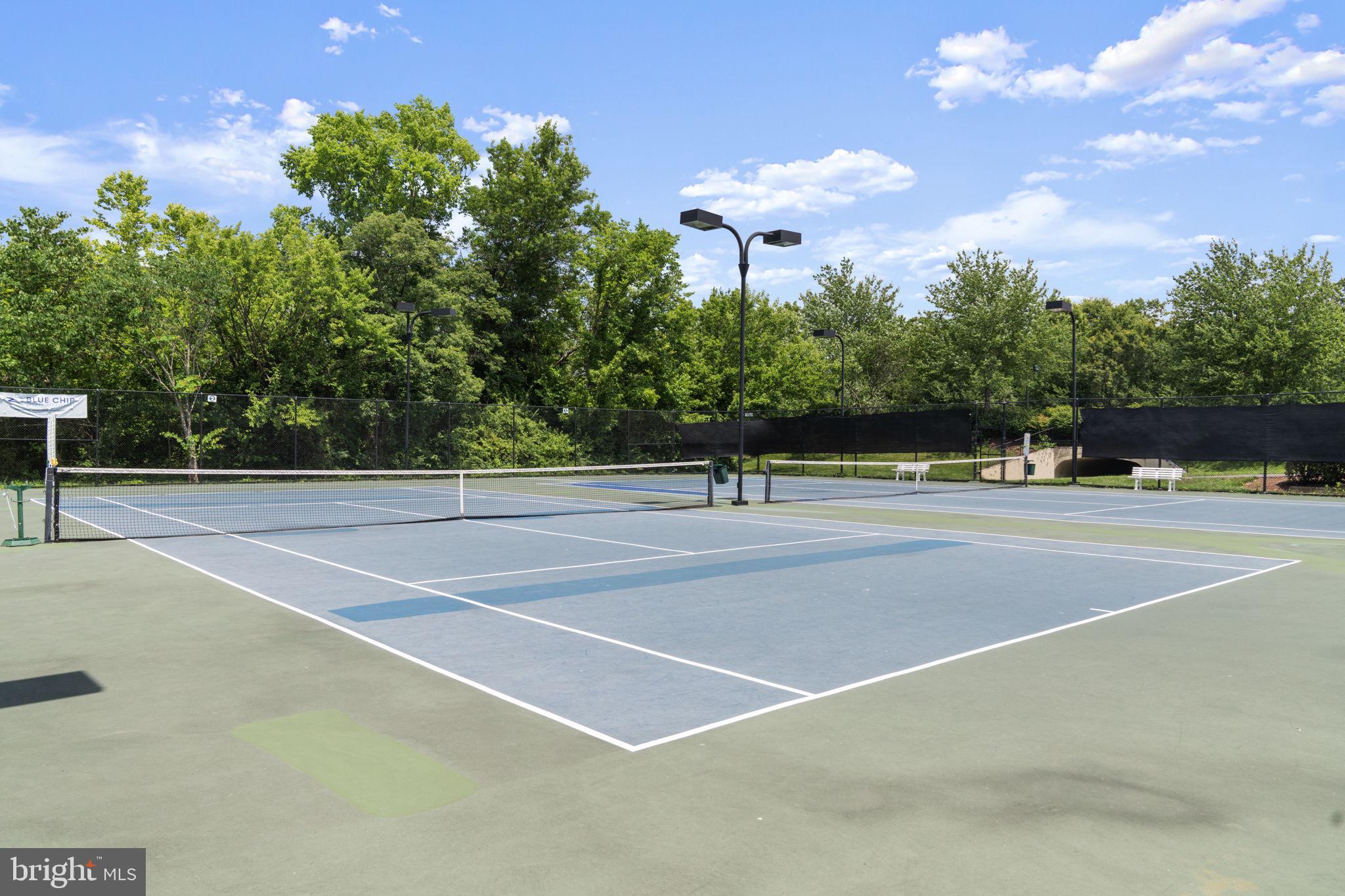 BROADLANDS - Residential