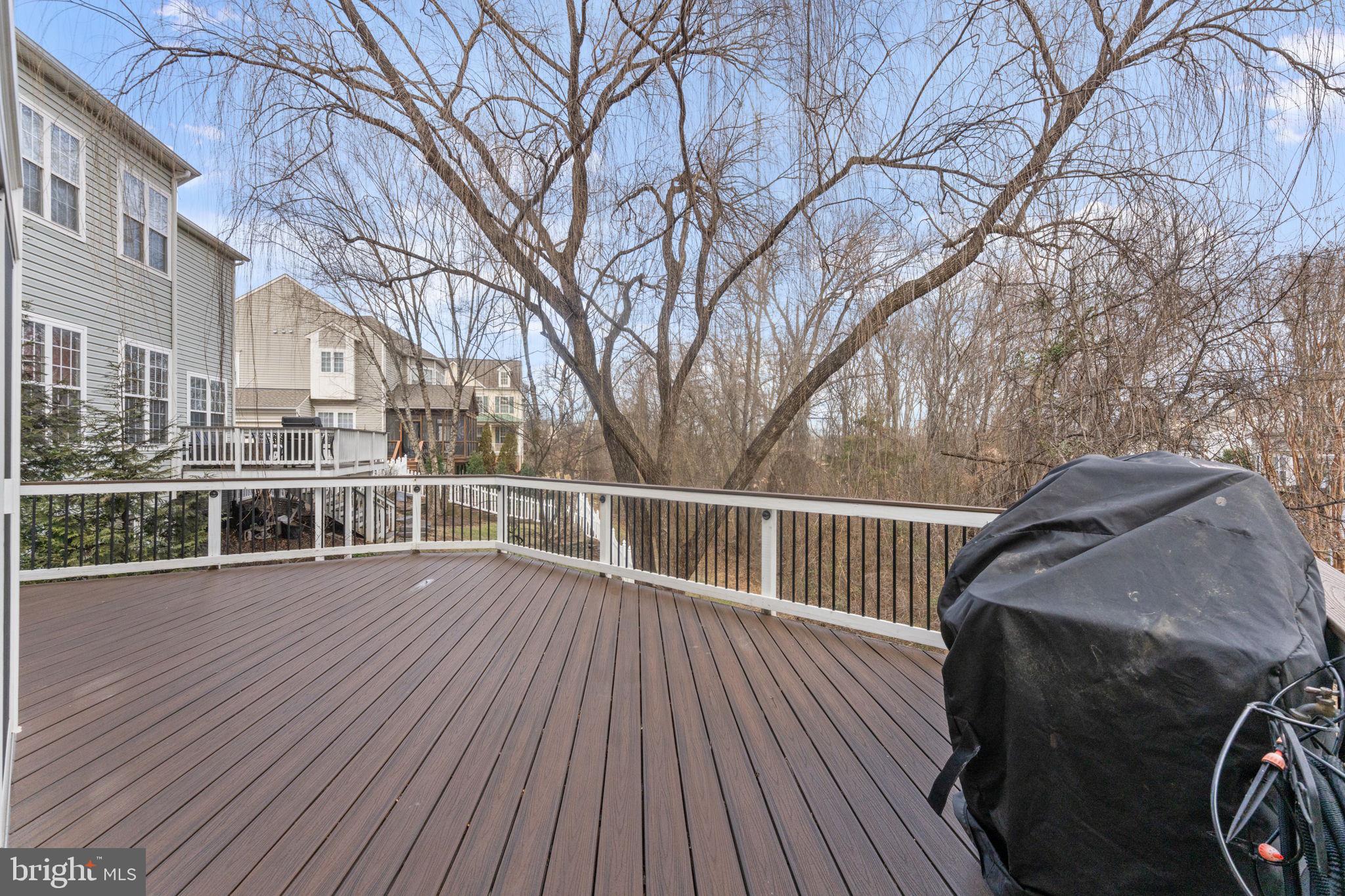 BROADLANDS - Residential