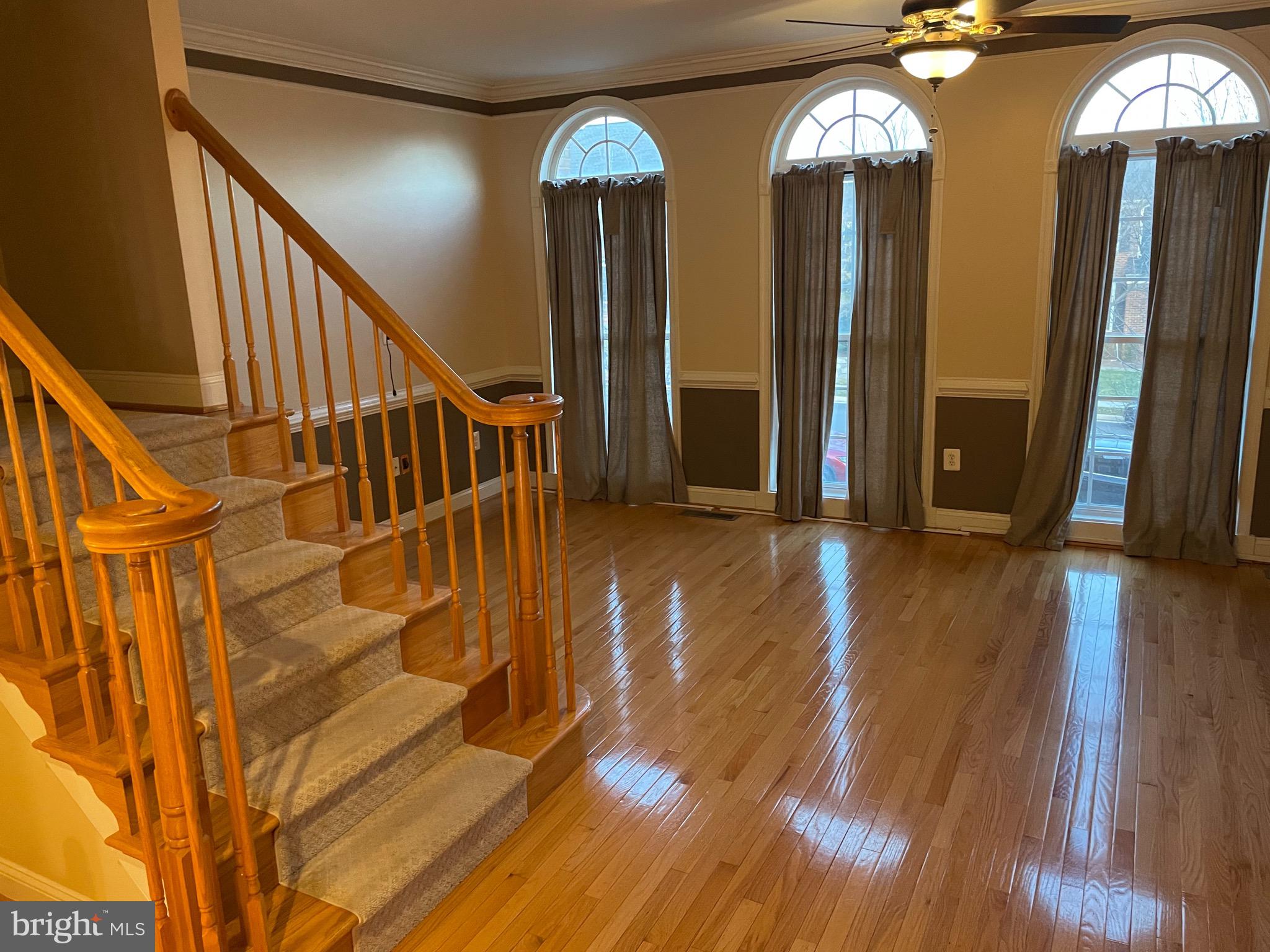 SOUTH RIDING - Residential Lease