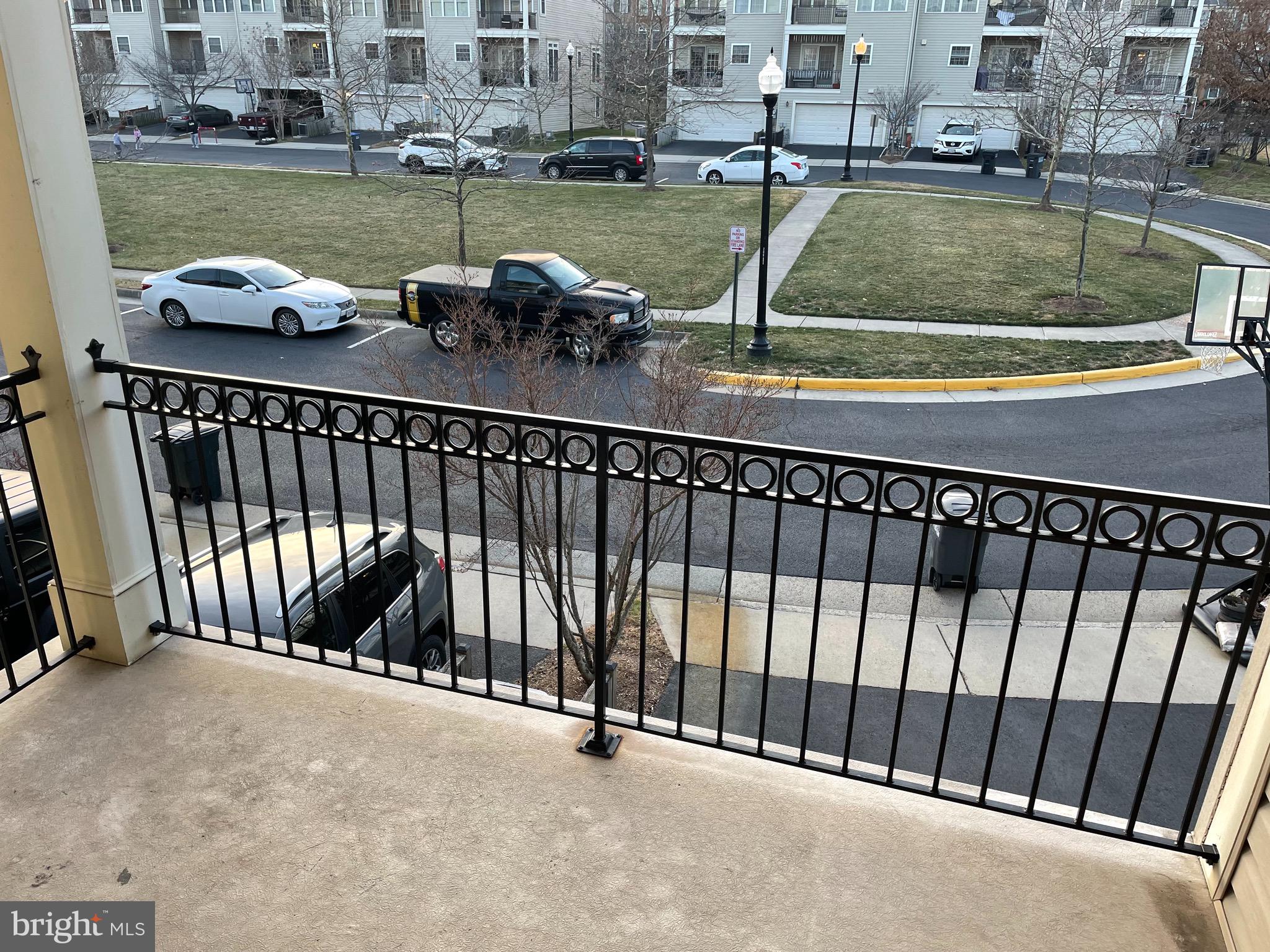 SOUTH RIDING - Residential Lease