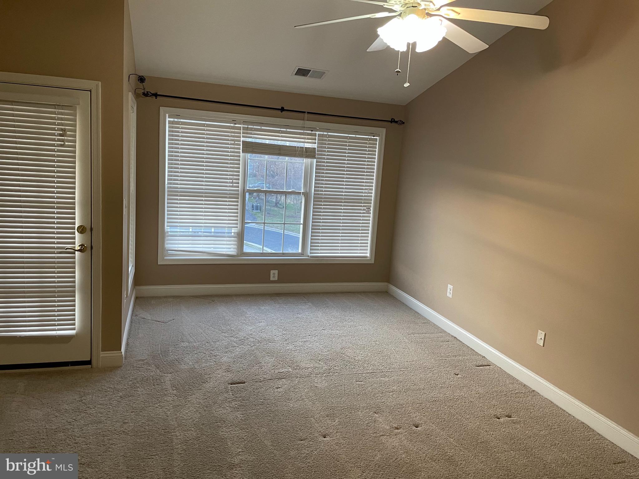 SOUTH RIDING - Residential Lease