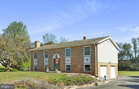 763 JOY DRIVE GREENCASTLE PA 17225