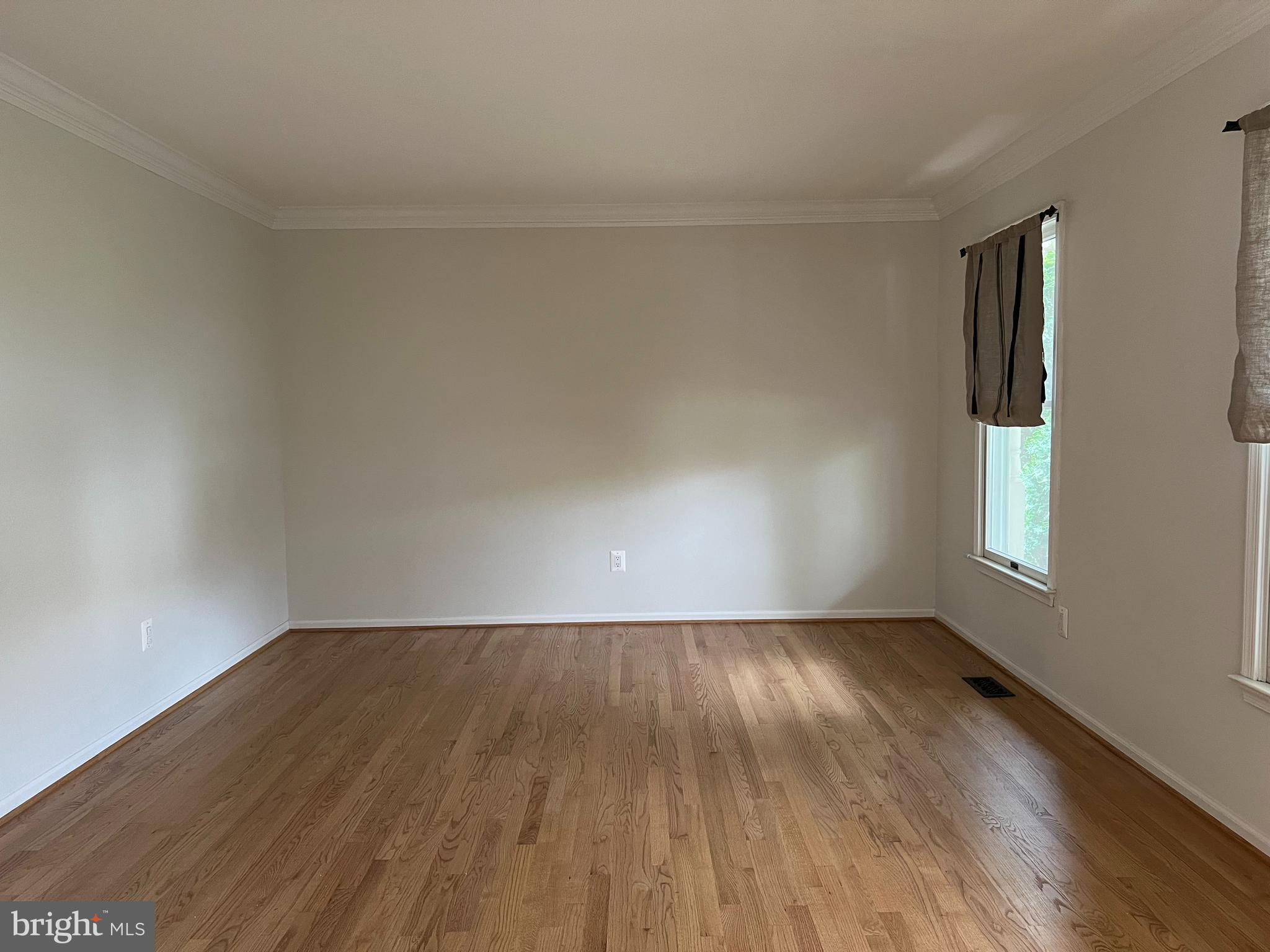 CASCADES - Residential Lease