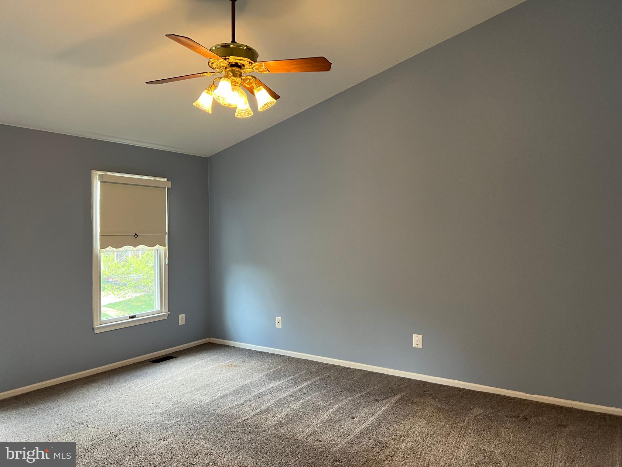 CASCADES - Residential Lease