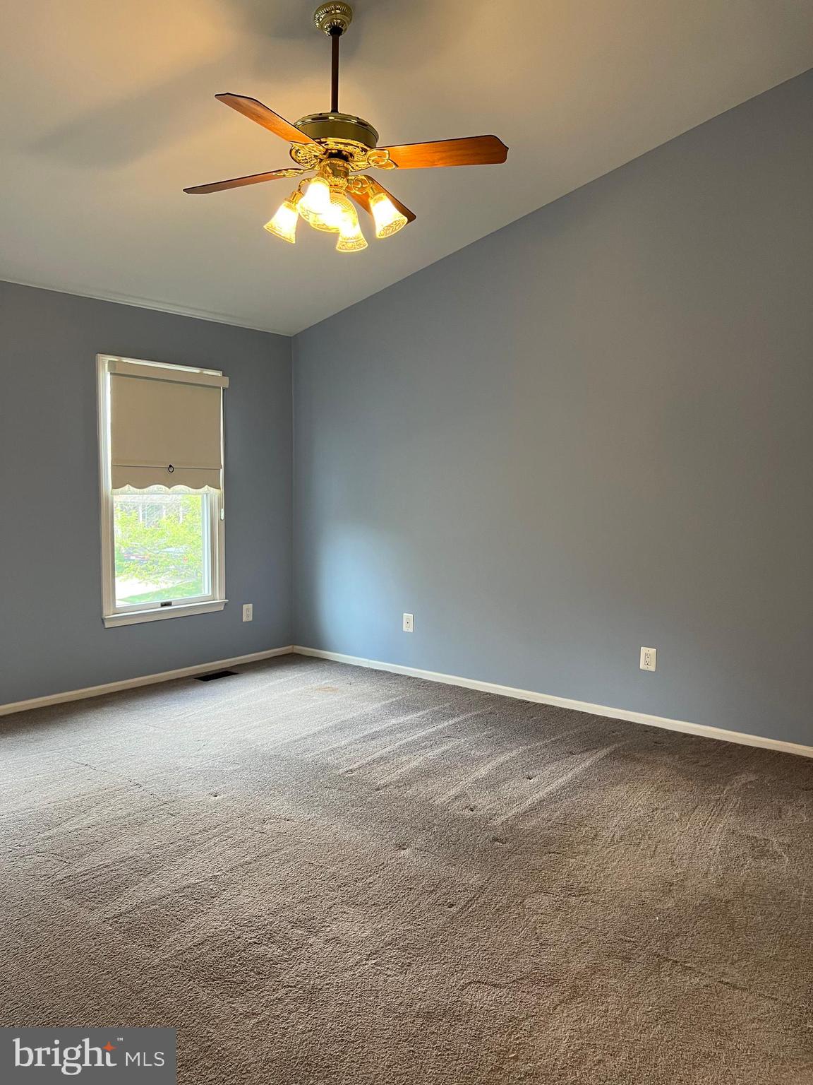 CASCADES - Residential Lease