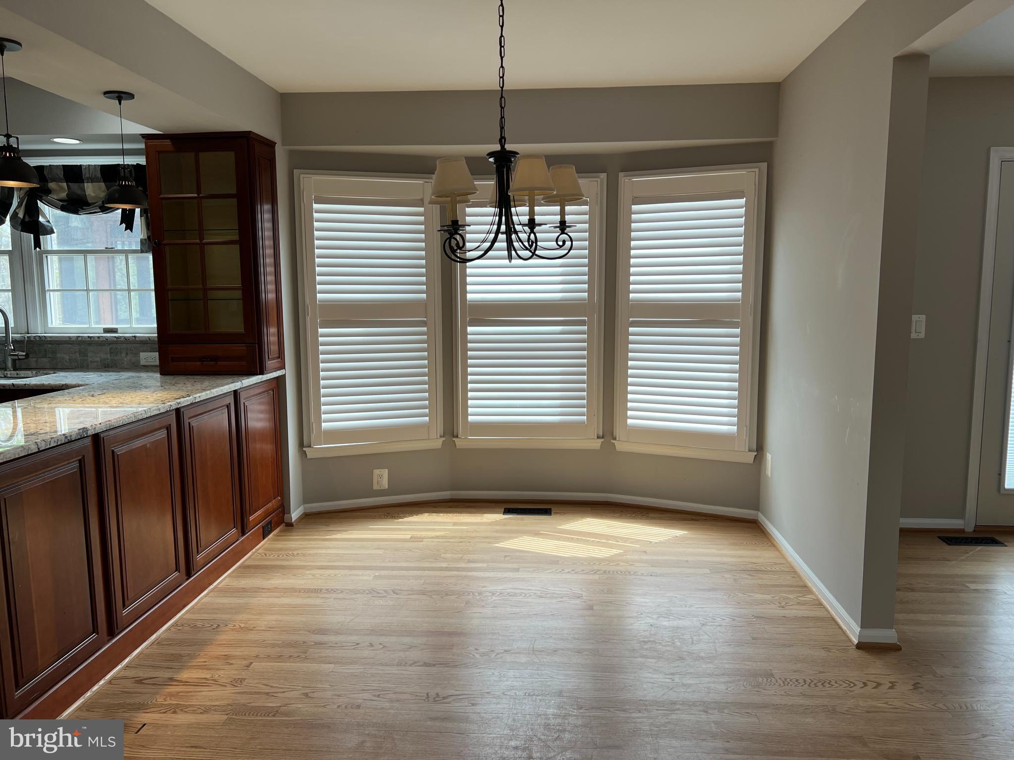 CASCADES - Residential Lease