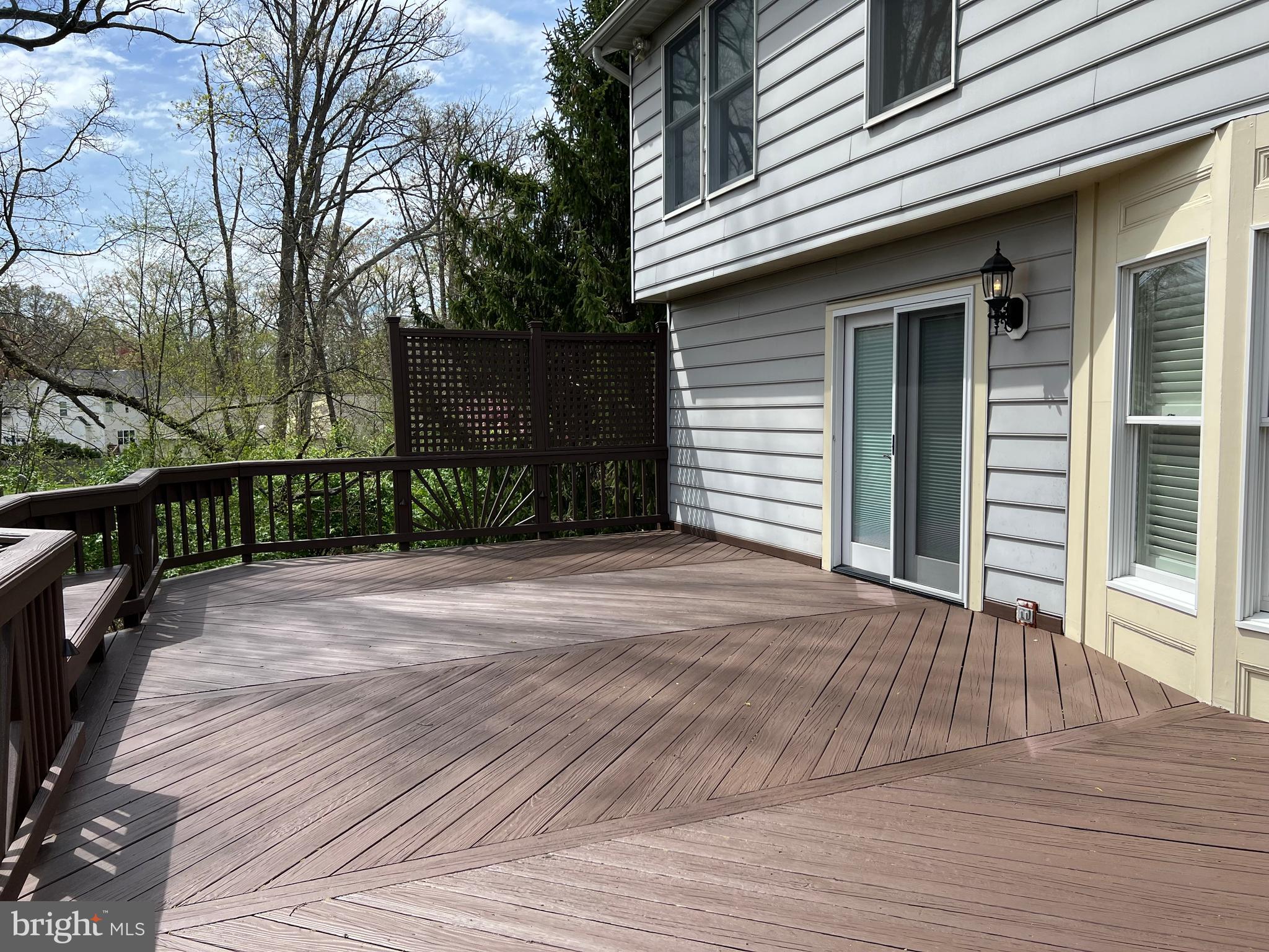 CASCADES - Residential Lease