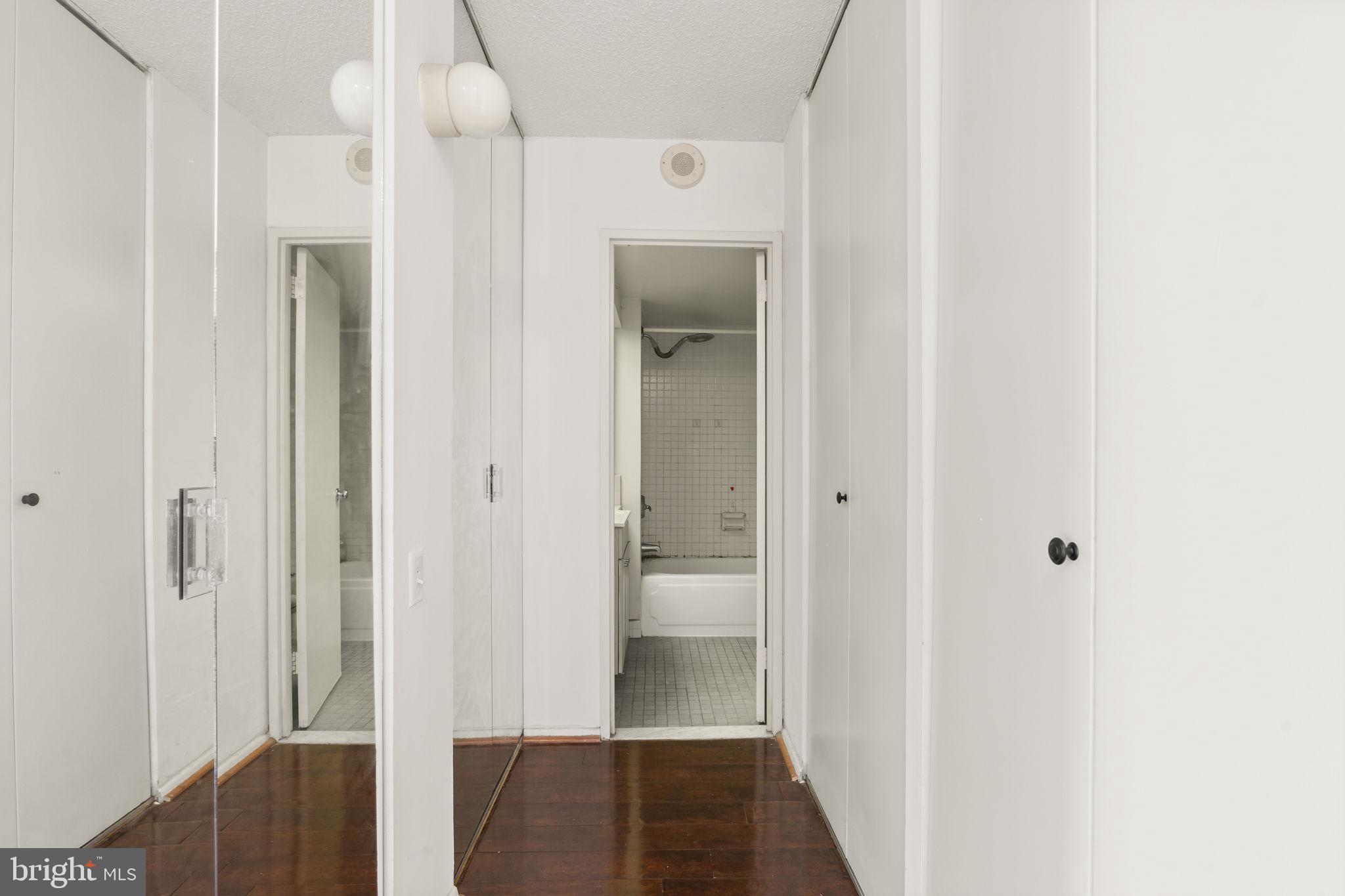 WASHINGTON SQ WEST - Residential