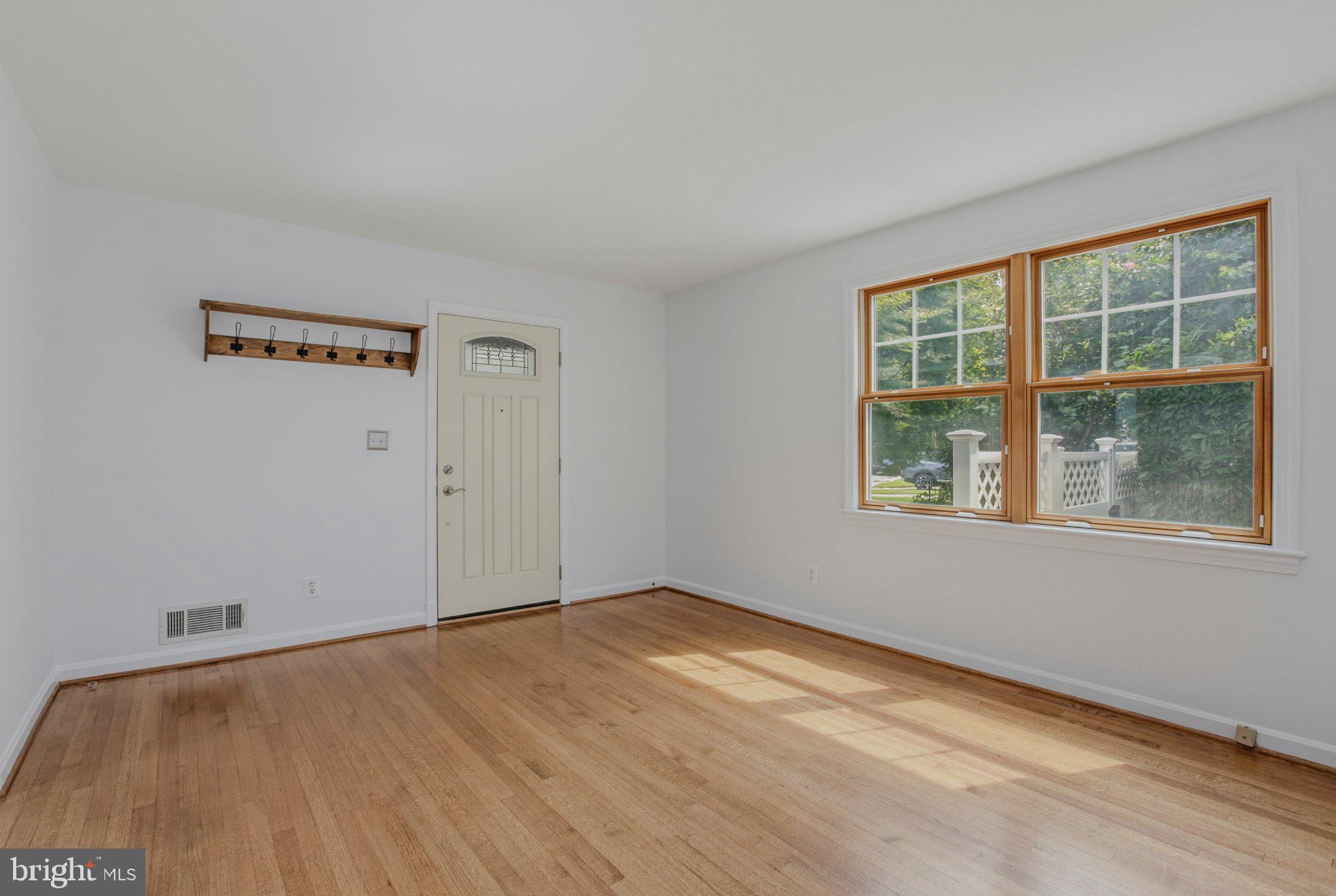 717 MAPLETON ROAD