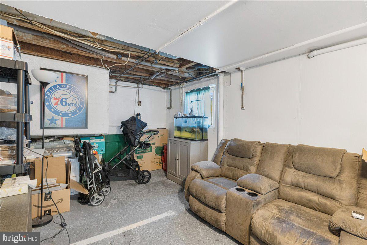 SHARON HILL - Residential