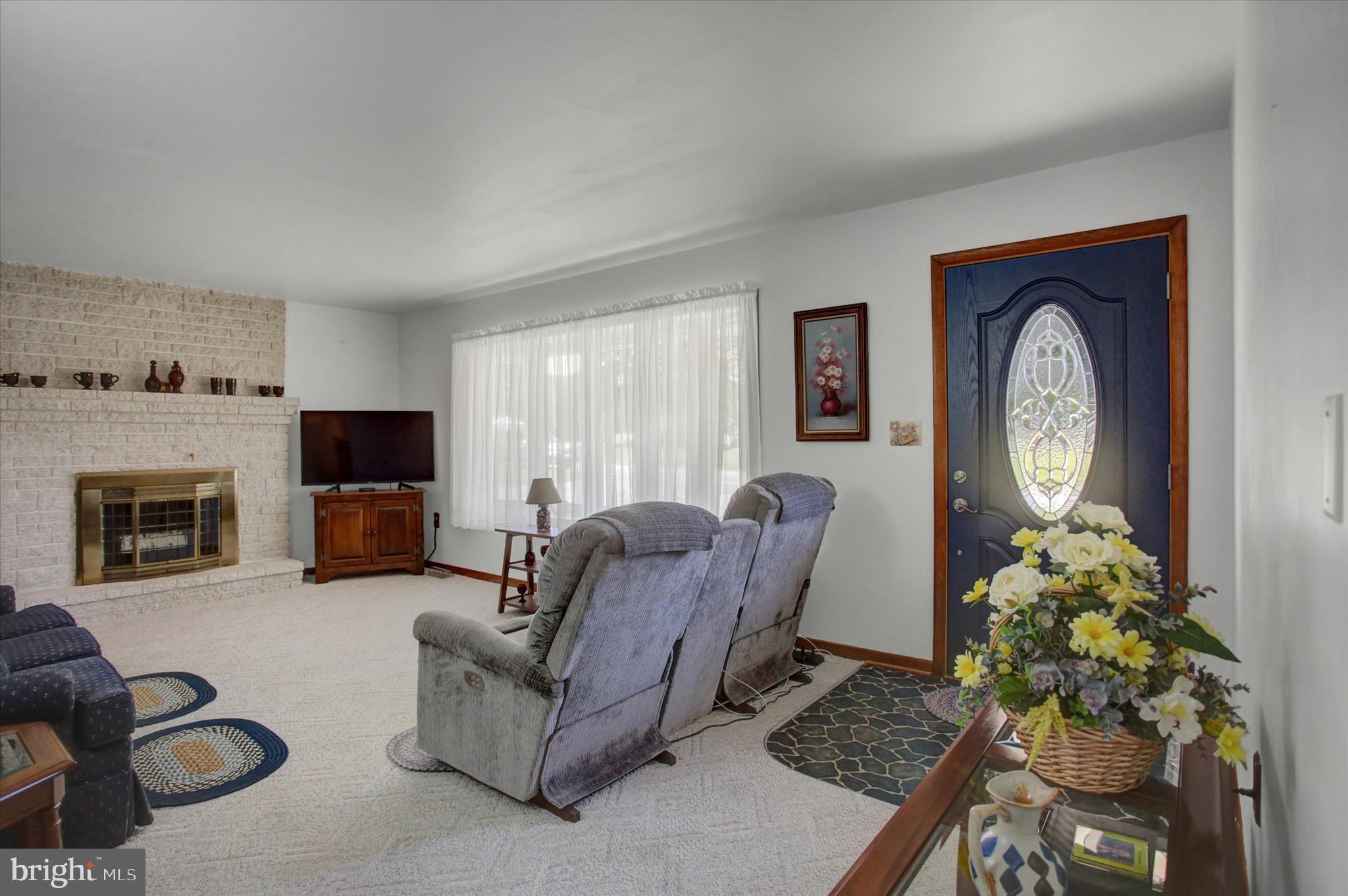 1009 WILLOWBROOK DRIVE