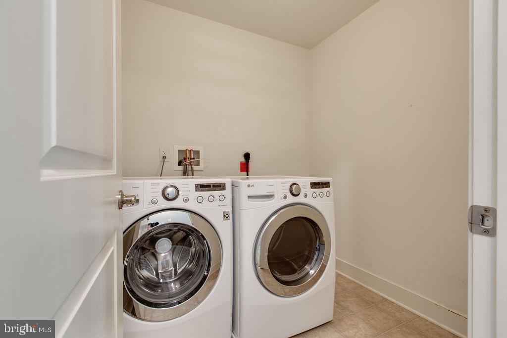 EMERSON - Residential Lease