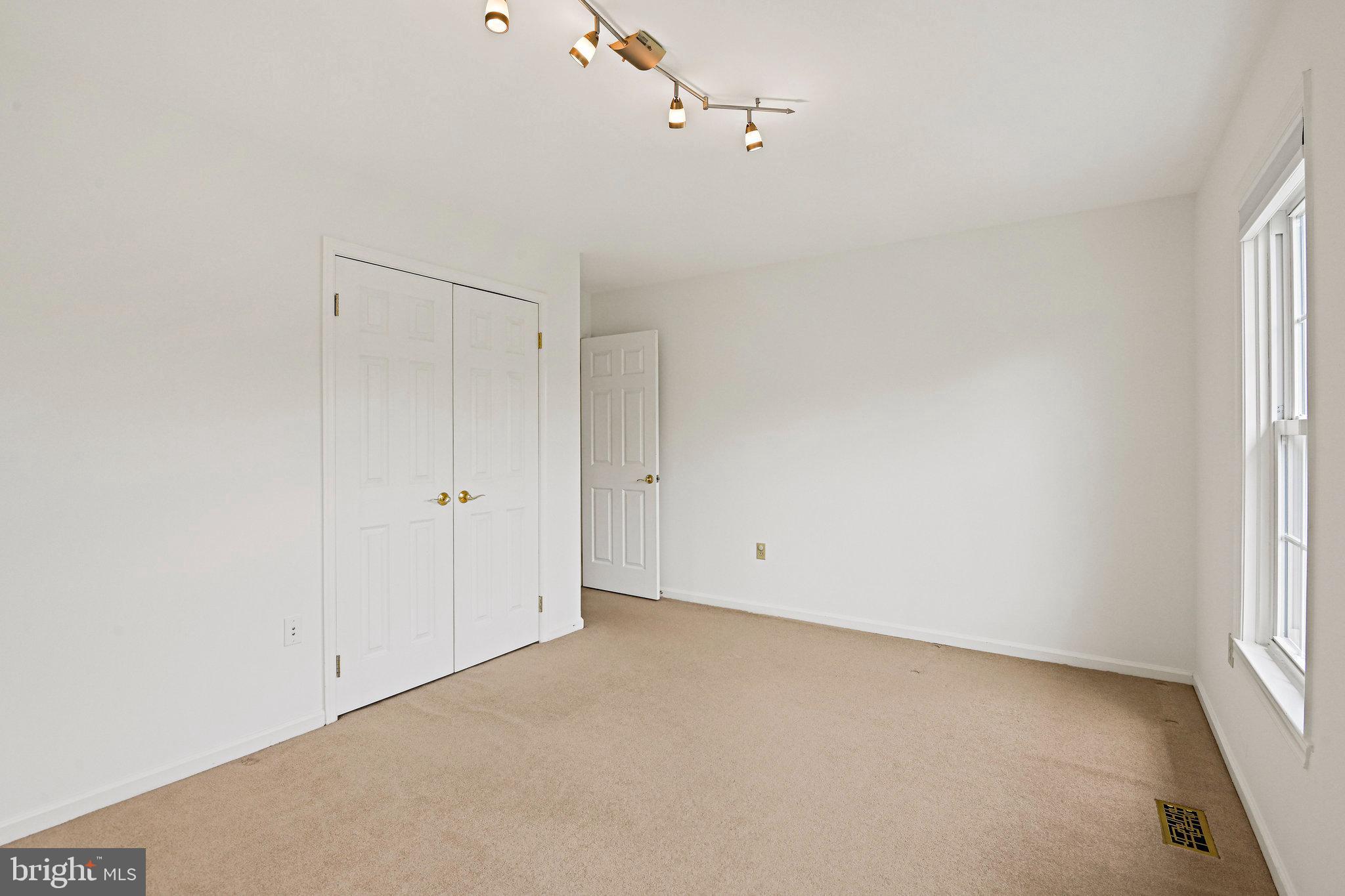 SUGAR CREEK - Residential