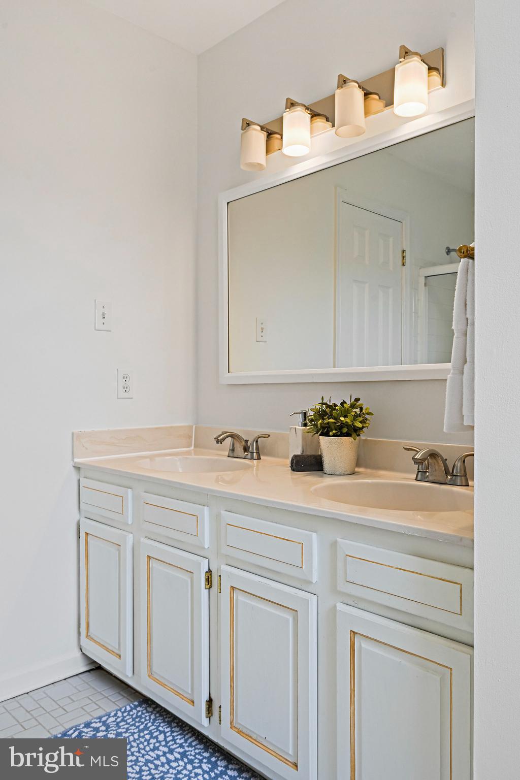 SUGAR CREEK - Residential