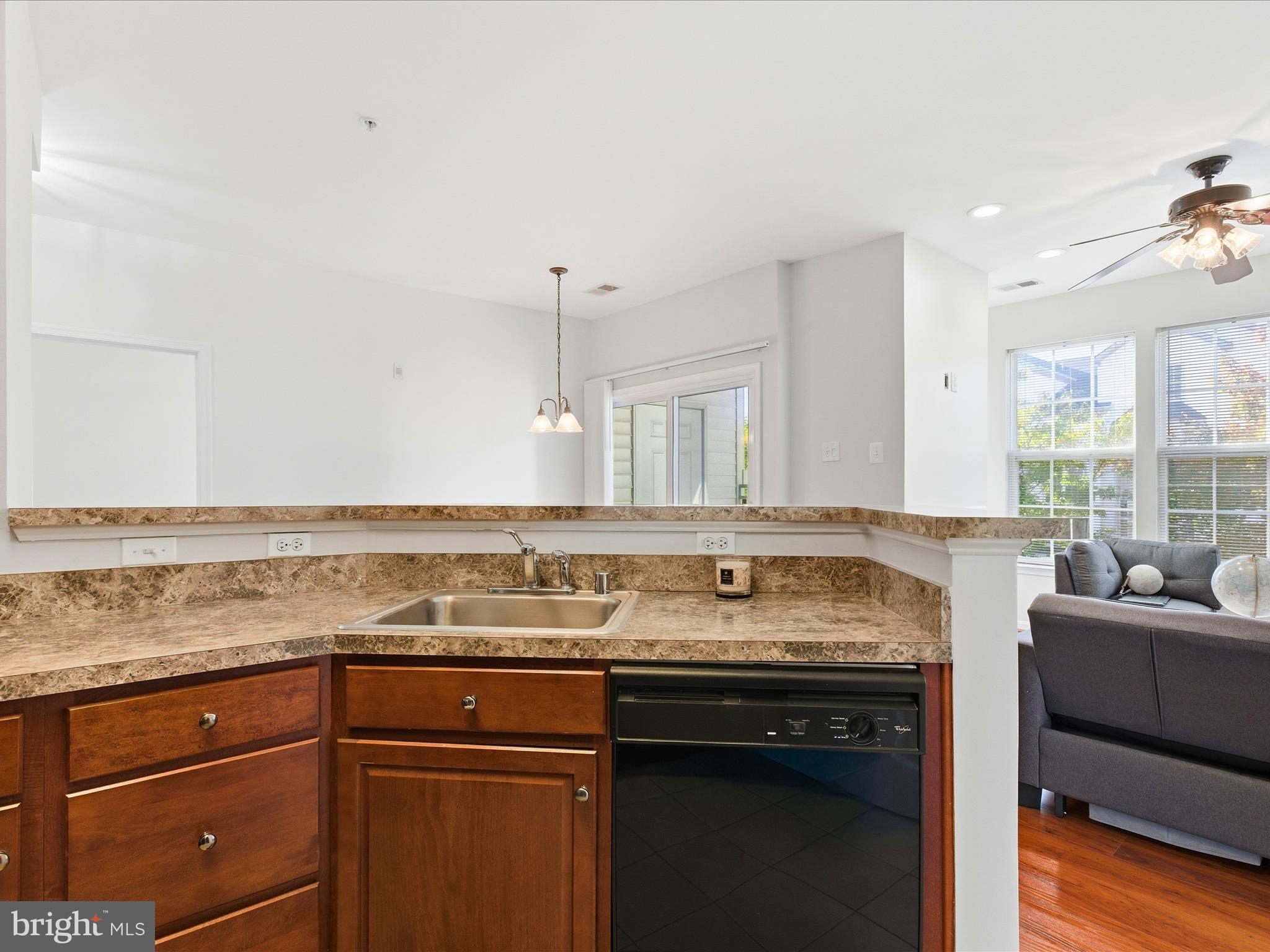 BOWIE TOWERS - Residential