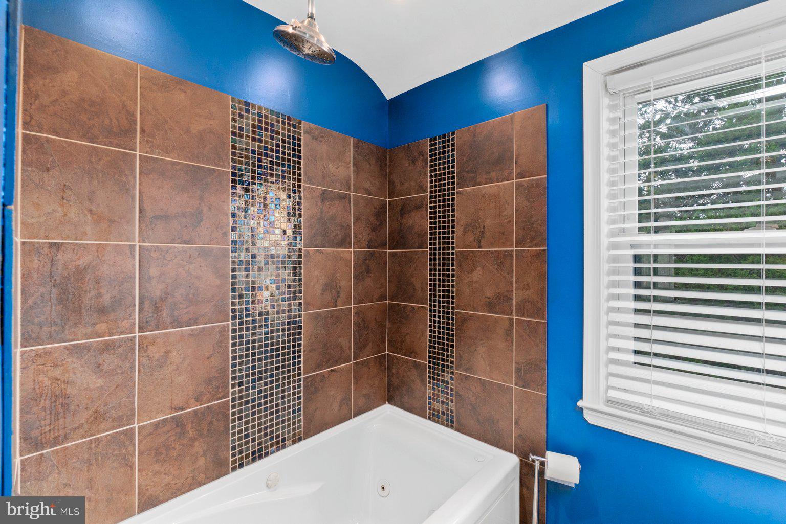 GLEN OAKS - Residential