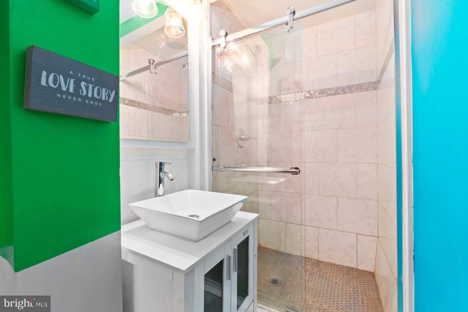 GLEN OAKS - Residential