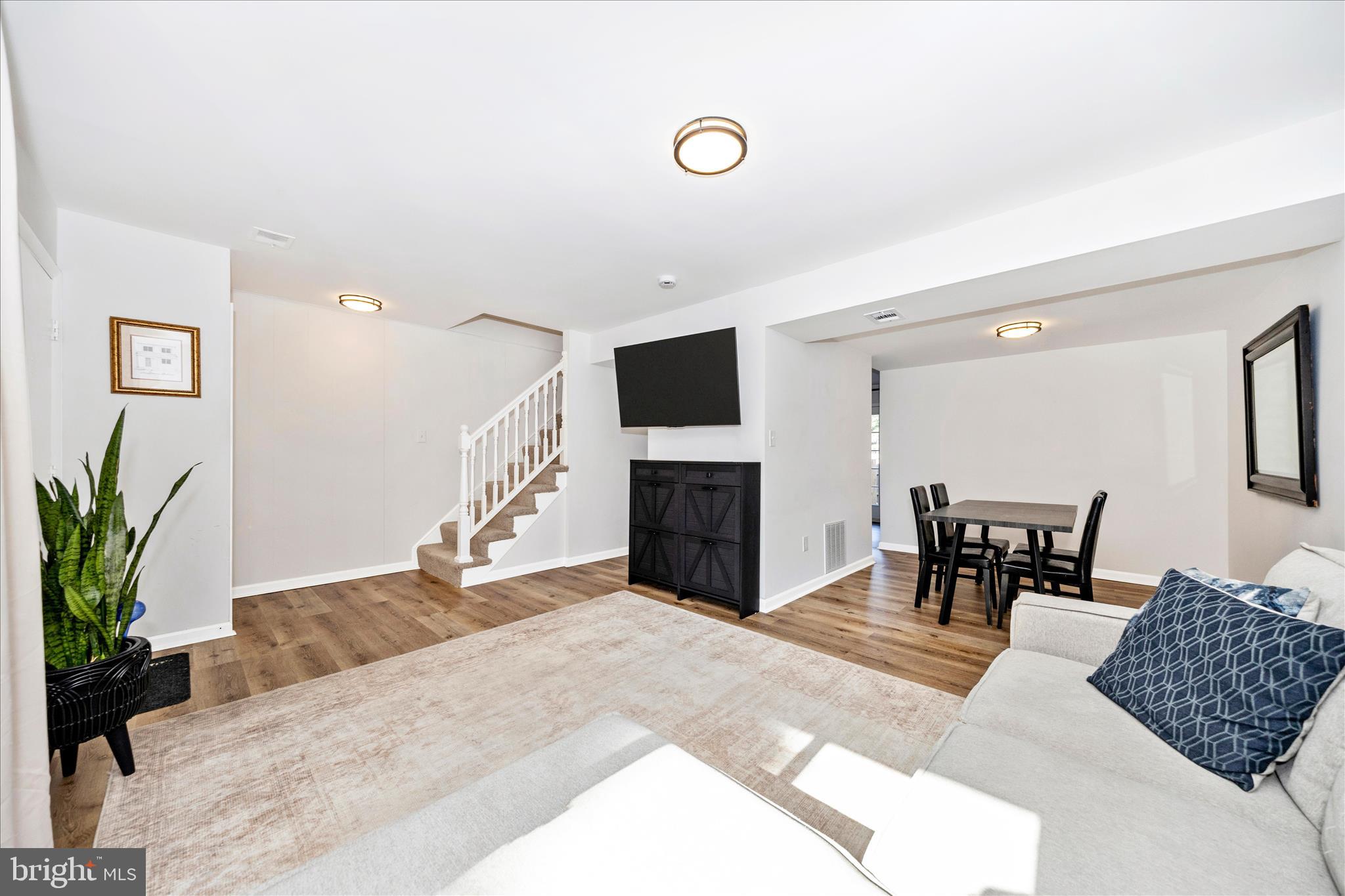 DISCOVERY - Residential