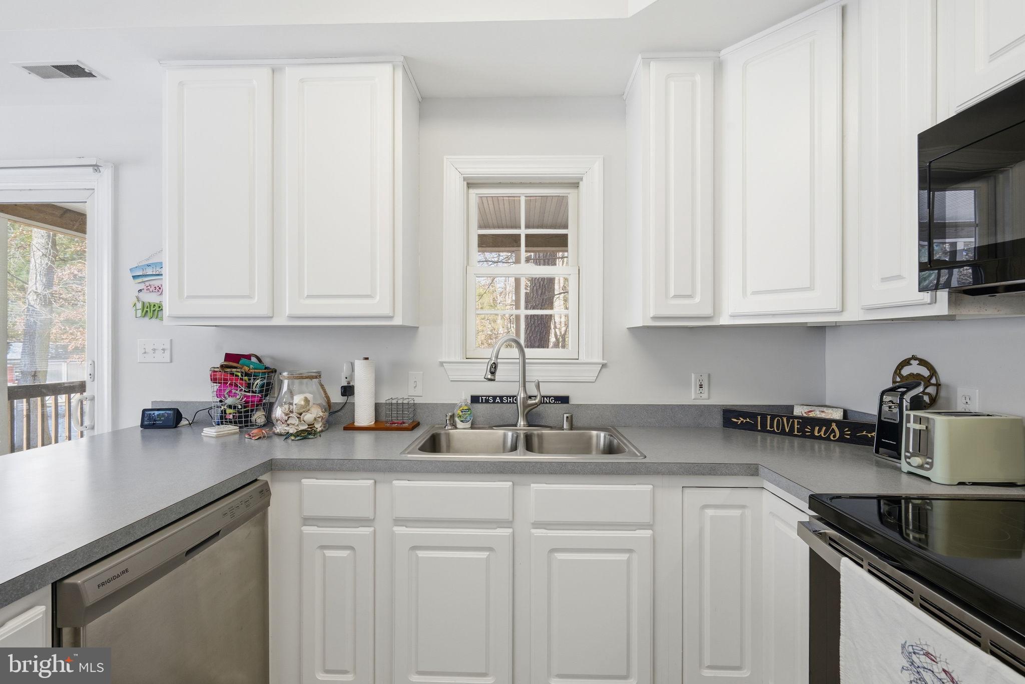 WATERMANS ESTATES - Residential