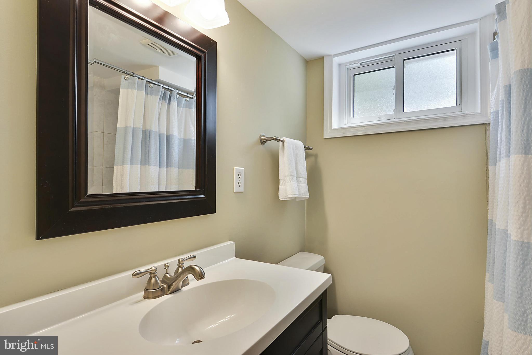 BRAD LEE HOMES - Residential