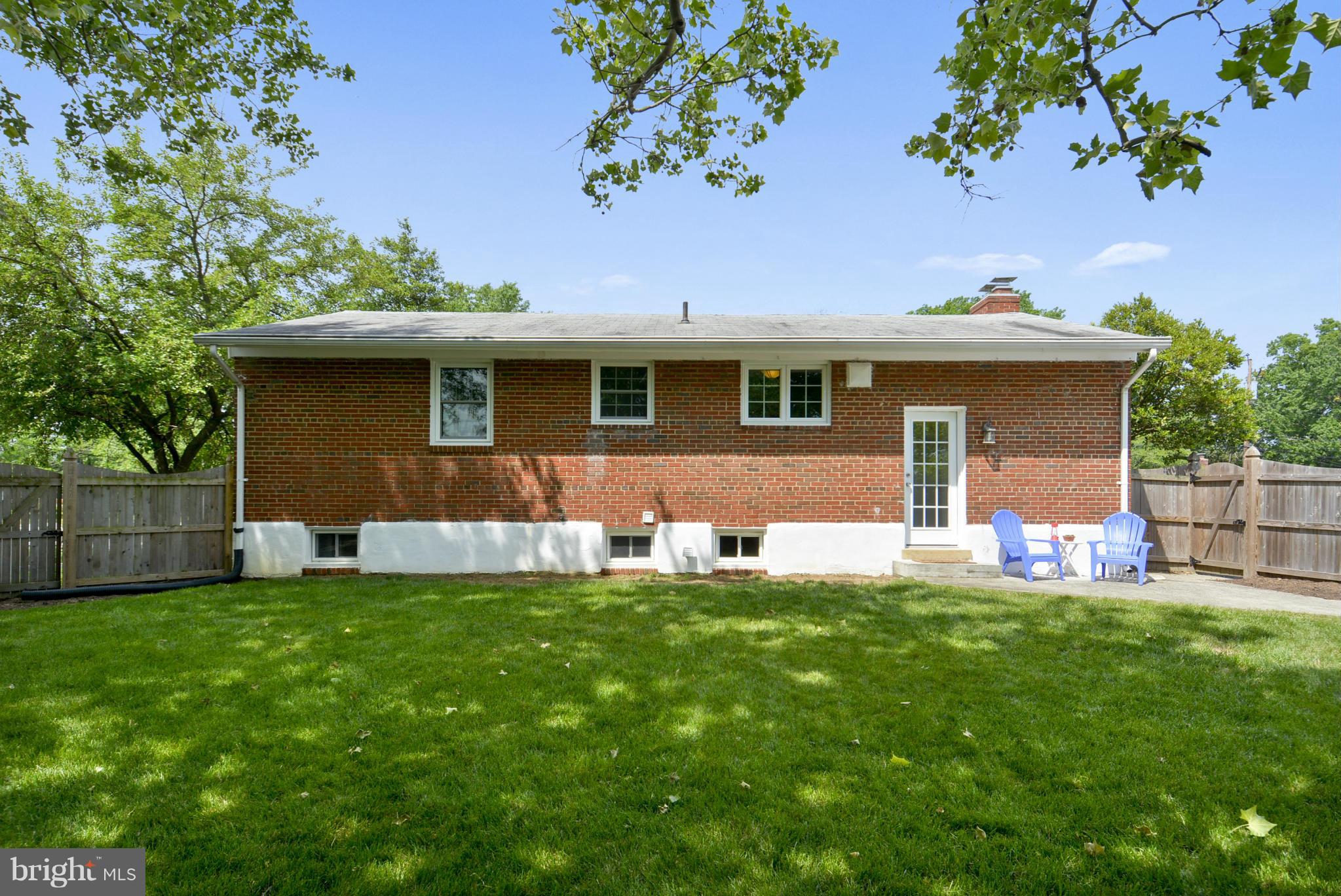 BRAD LEE HOMES - Residential