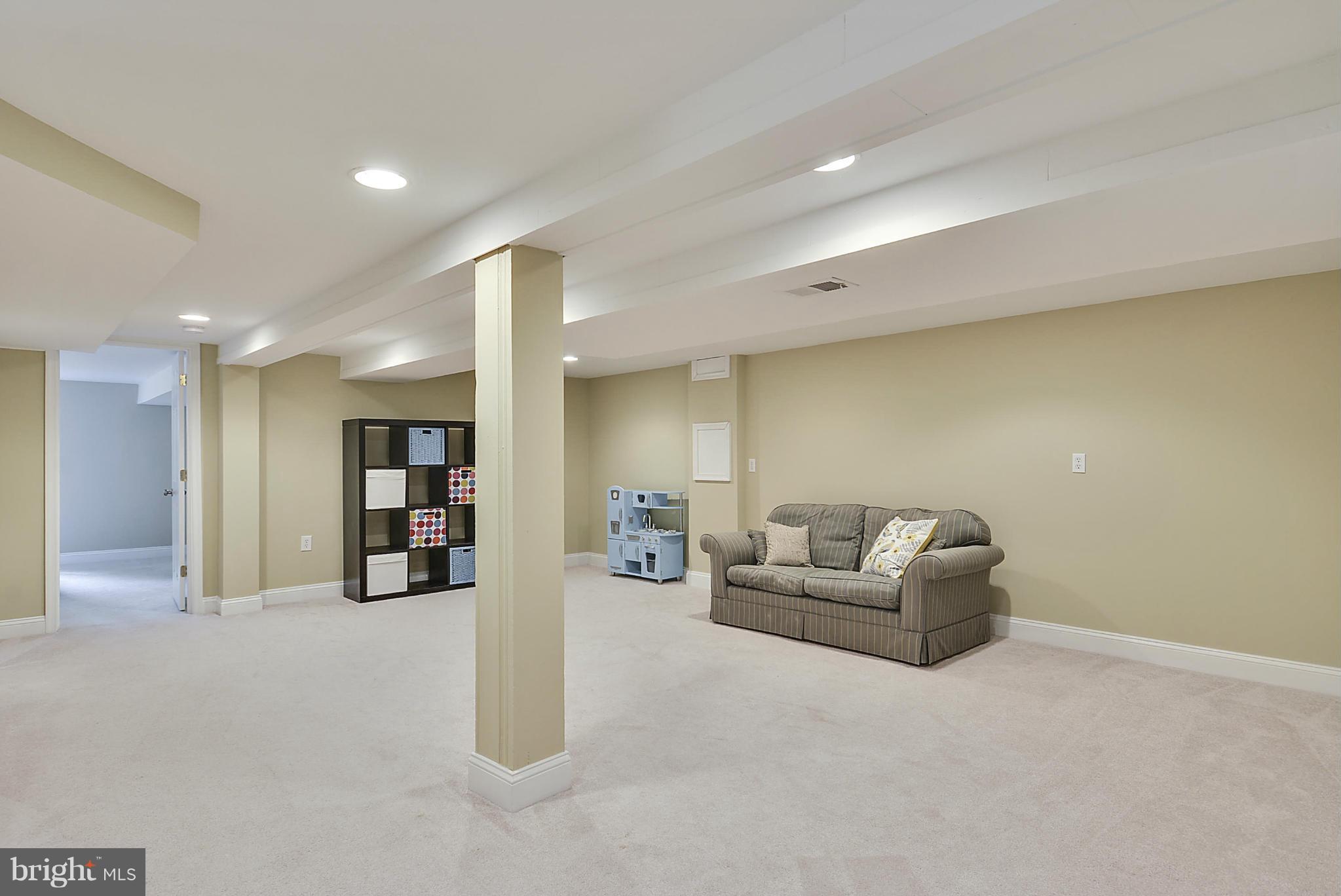 BRAD LEE HOMES - Residential