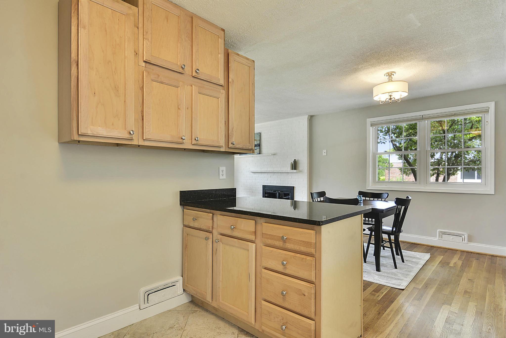 BRAD LEE HOMES - Residential